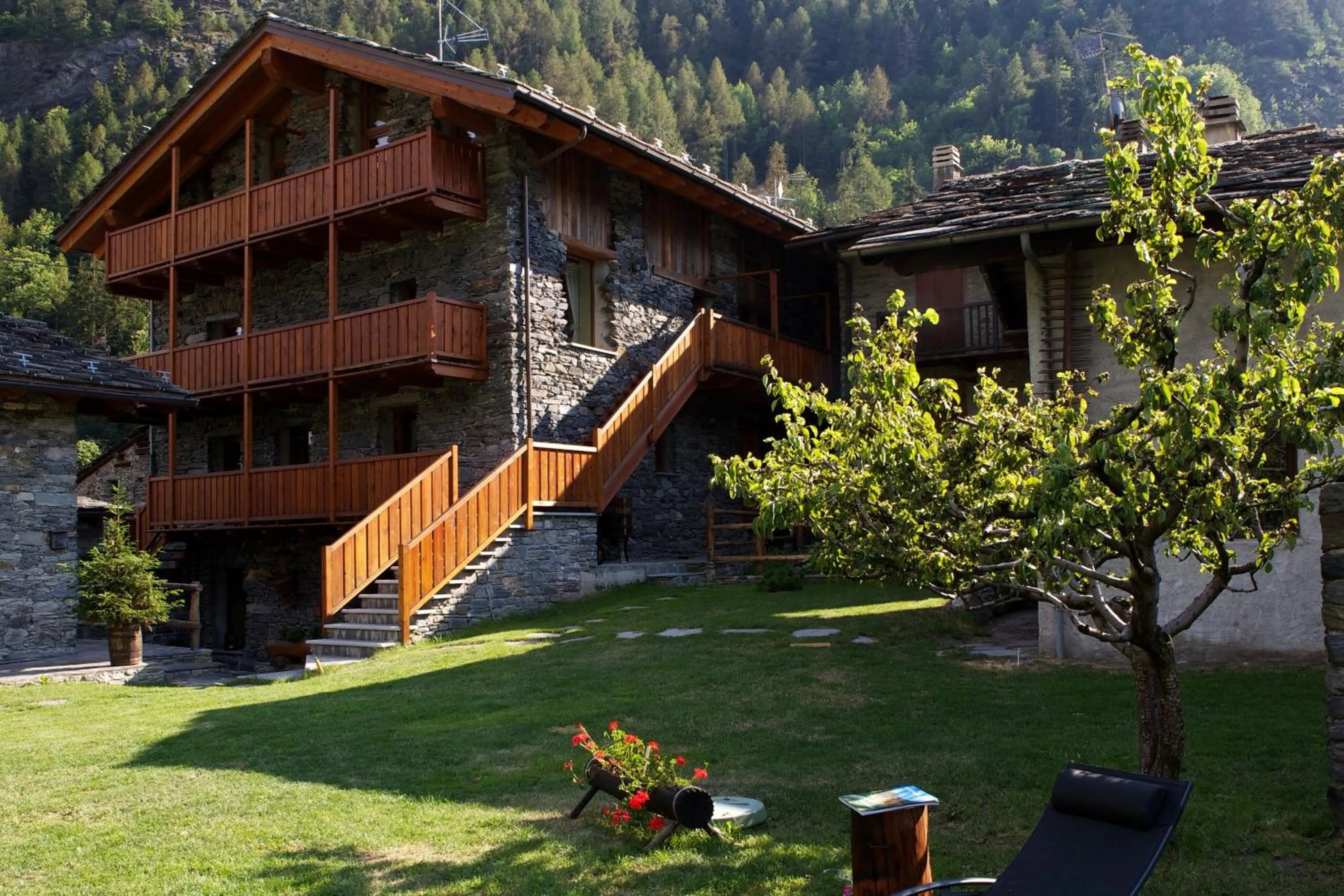 Property building in Le Petit Coeur Residence De Montagne