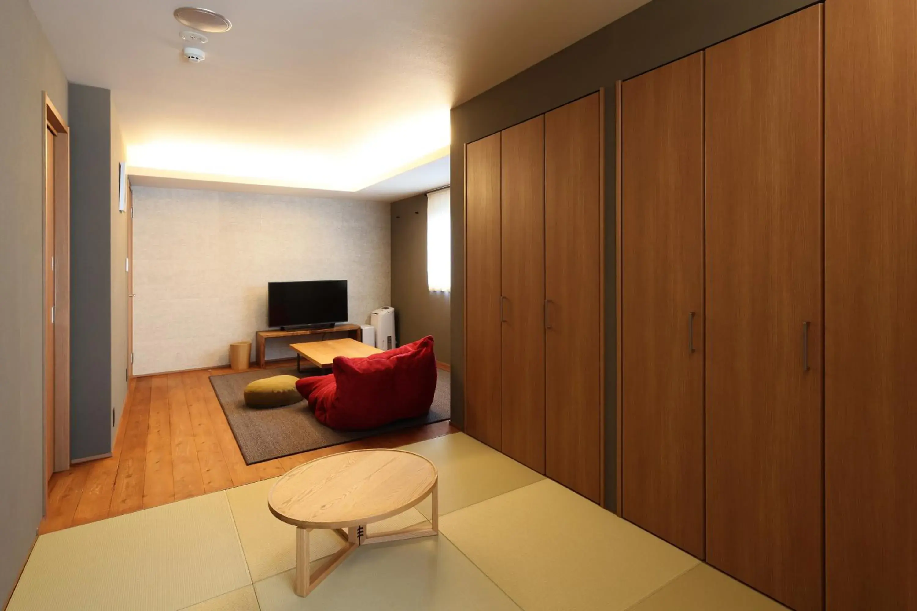 Superior Twin Room in Neon Hotel - Luxury Sleep Retreat - Superior Twin Room in Neon Hotel - Luxury Sleep Retreat -