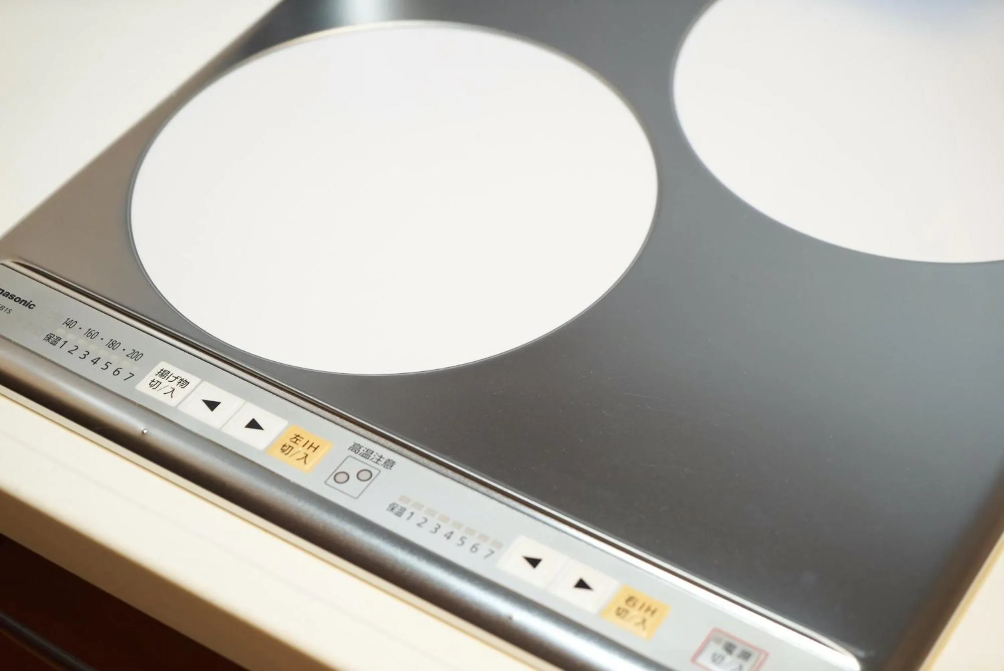 Kitchen or kitchenette in Neon Hotel - Luxury Sleep Retreat -