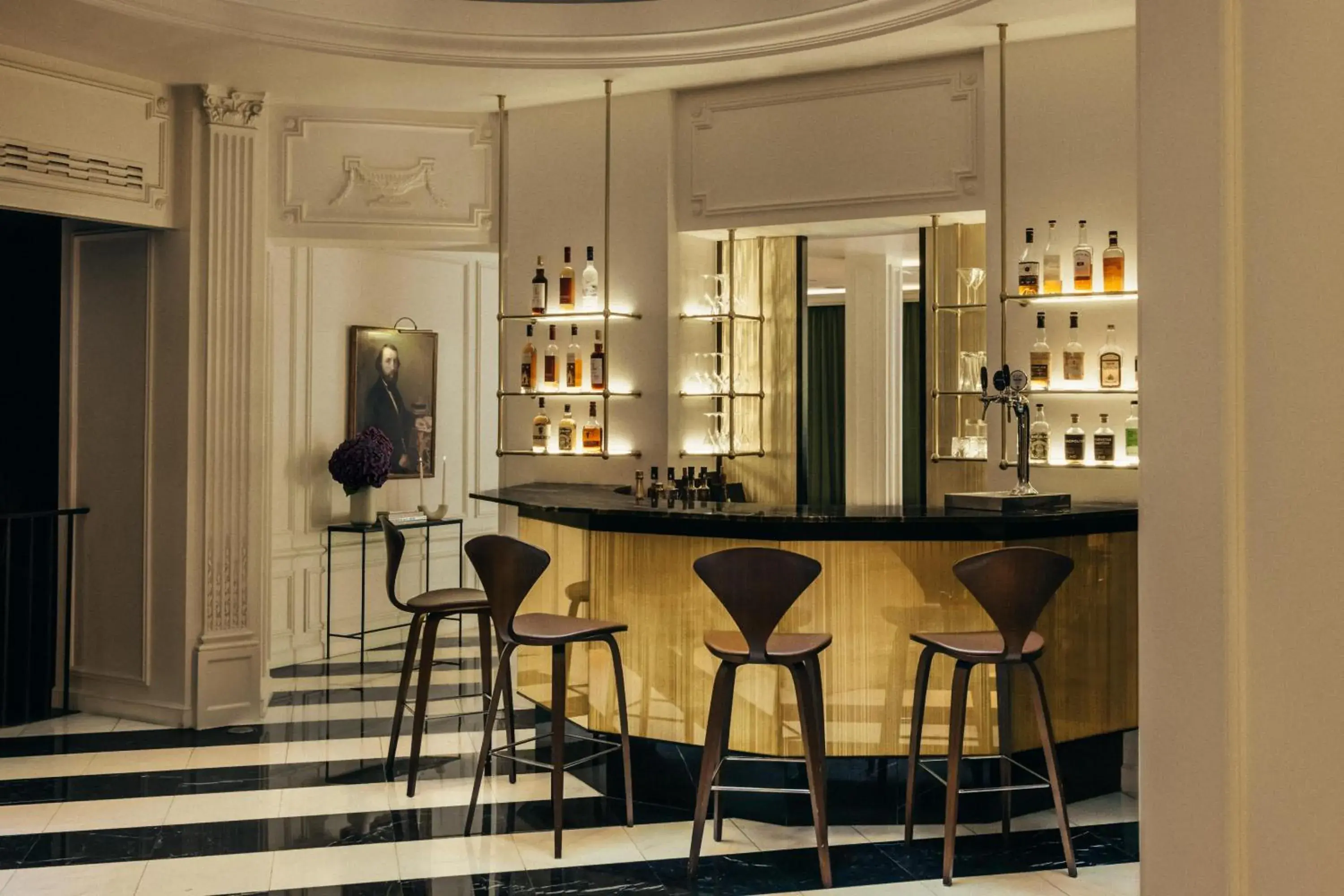 Lounge or bar in Hôtel Bourgogne & Montana Lounge or bar in Hôtel Bourgogne & Montana