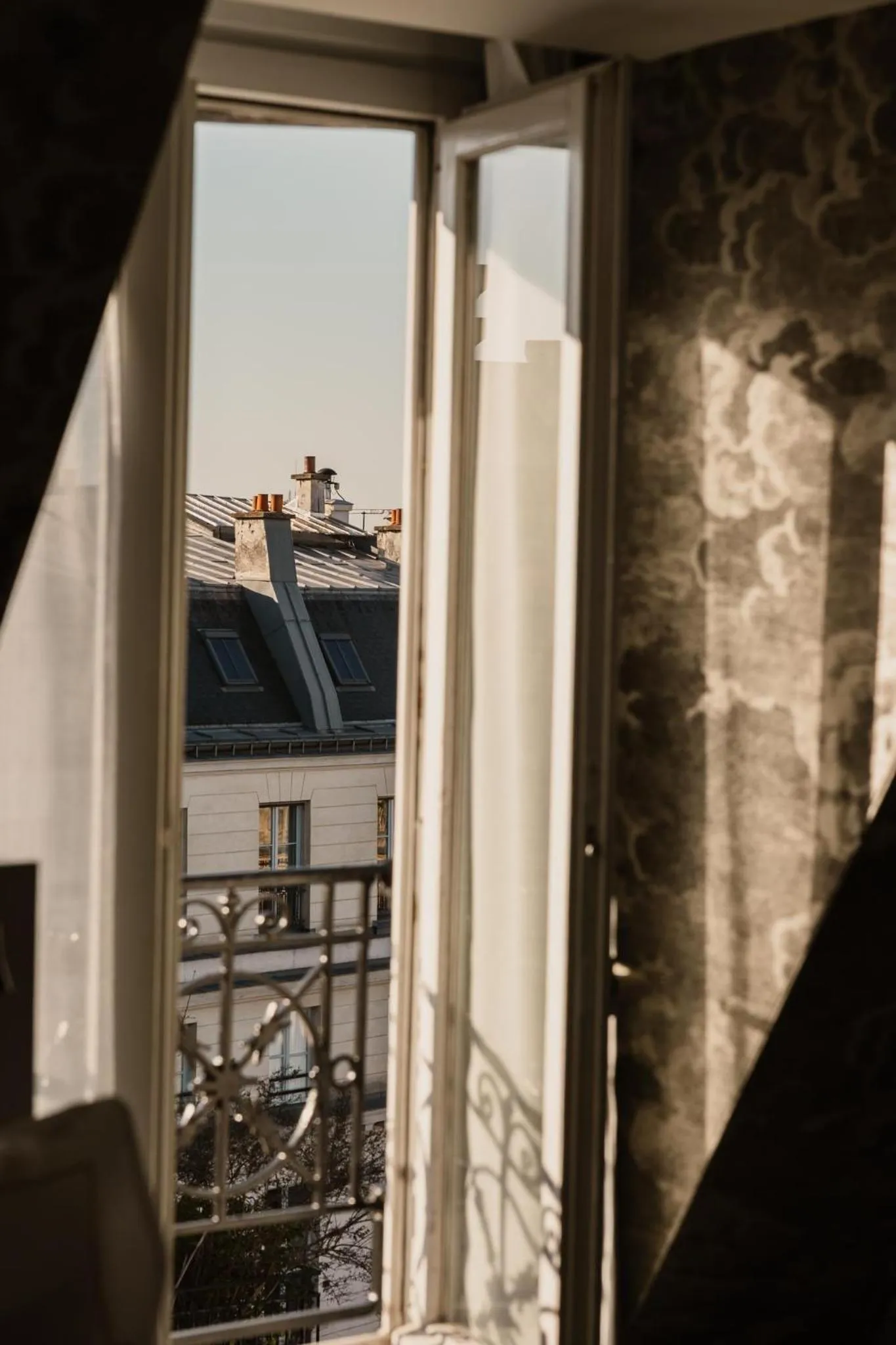 Photo of the whole room in Hôtel Bourgogne & Montana