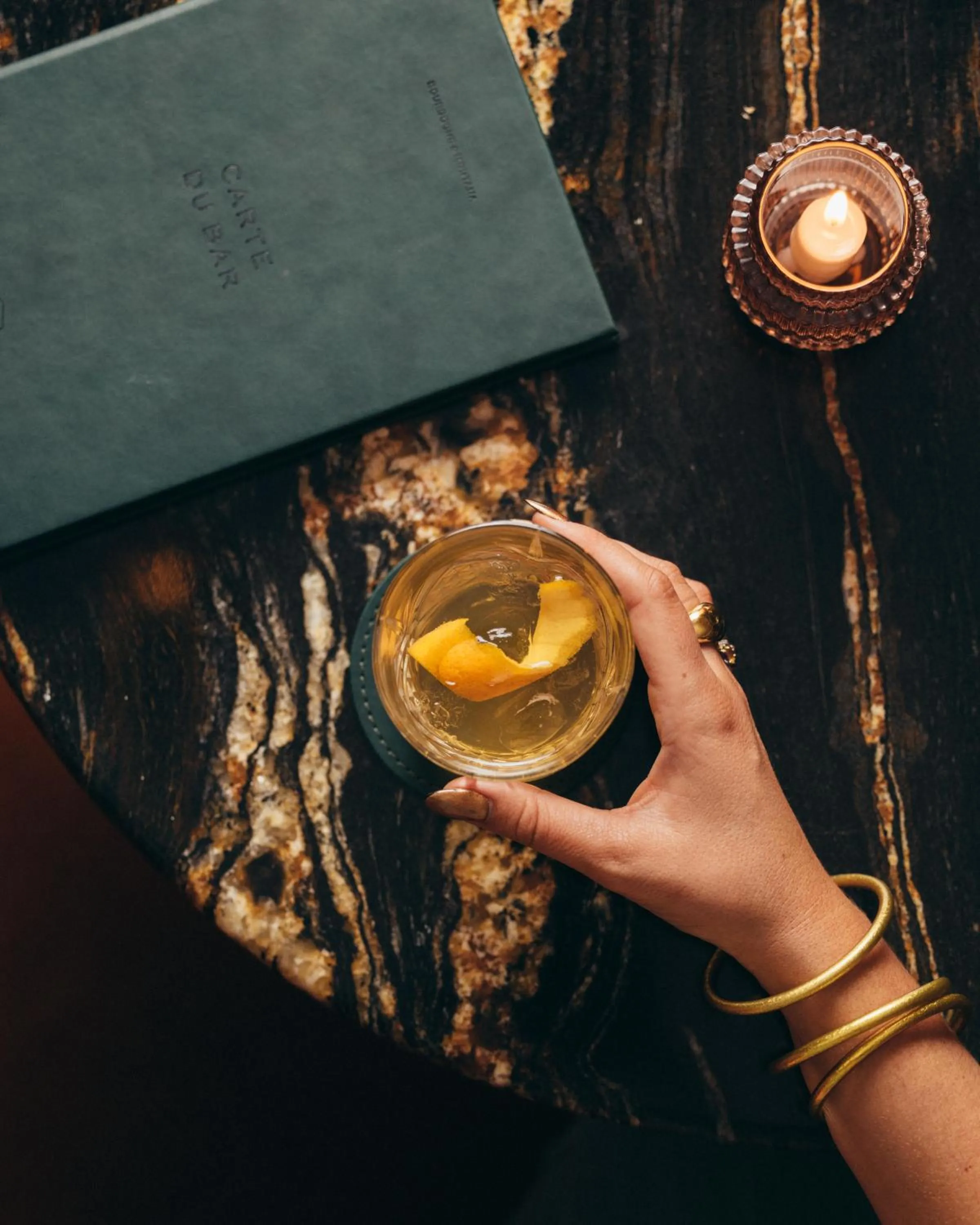 Lounge or bar in Hôtel Bourgogne & Montana