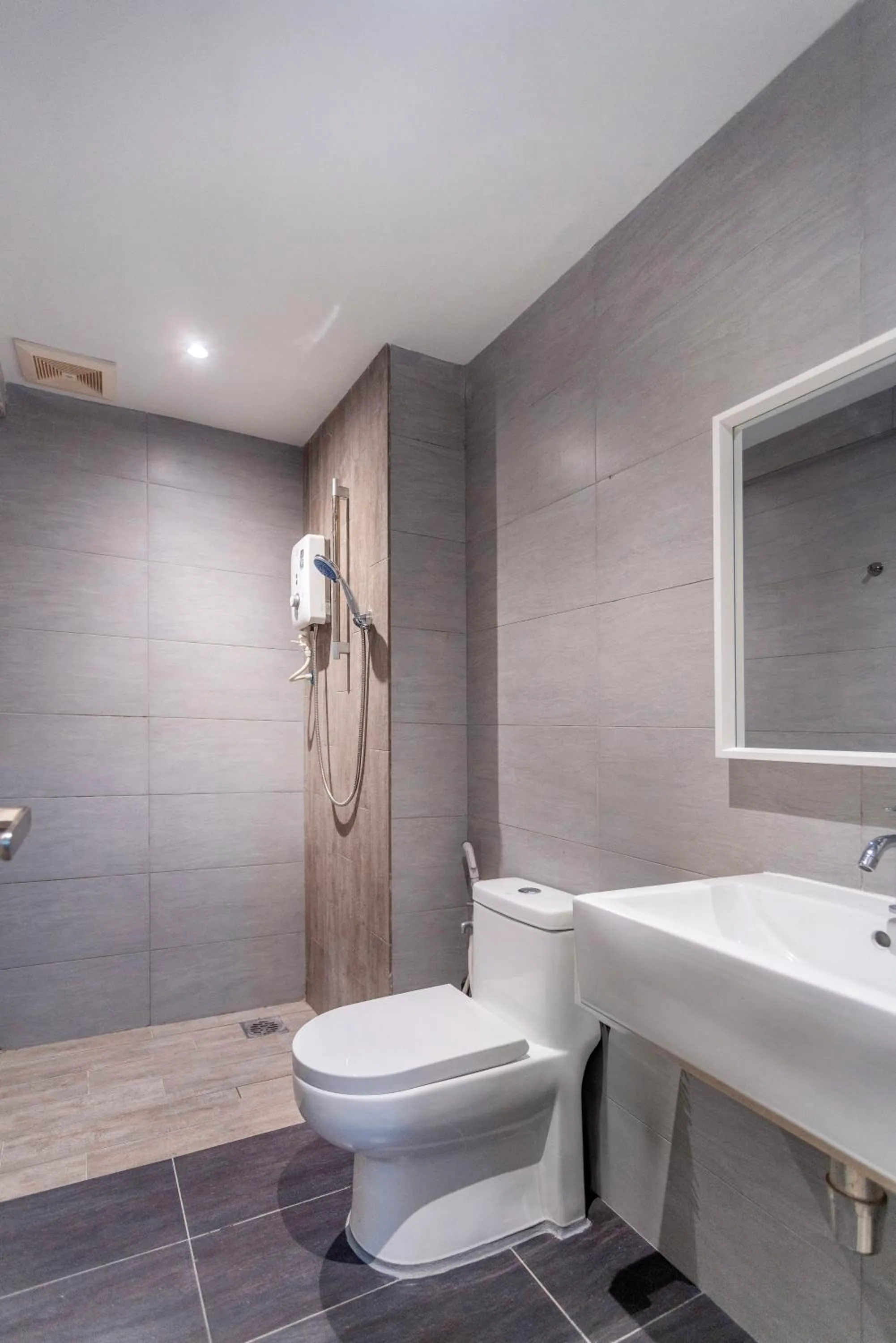 Arte Plus KLCC Designer Suites by Cobnb