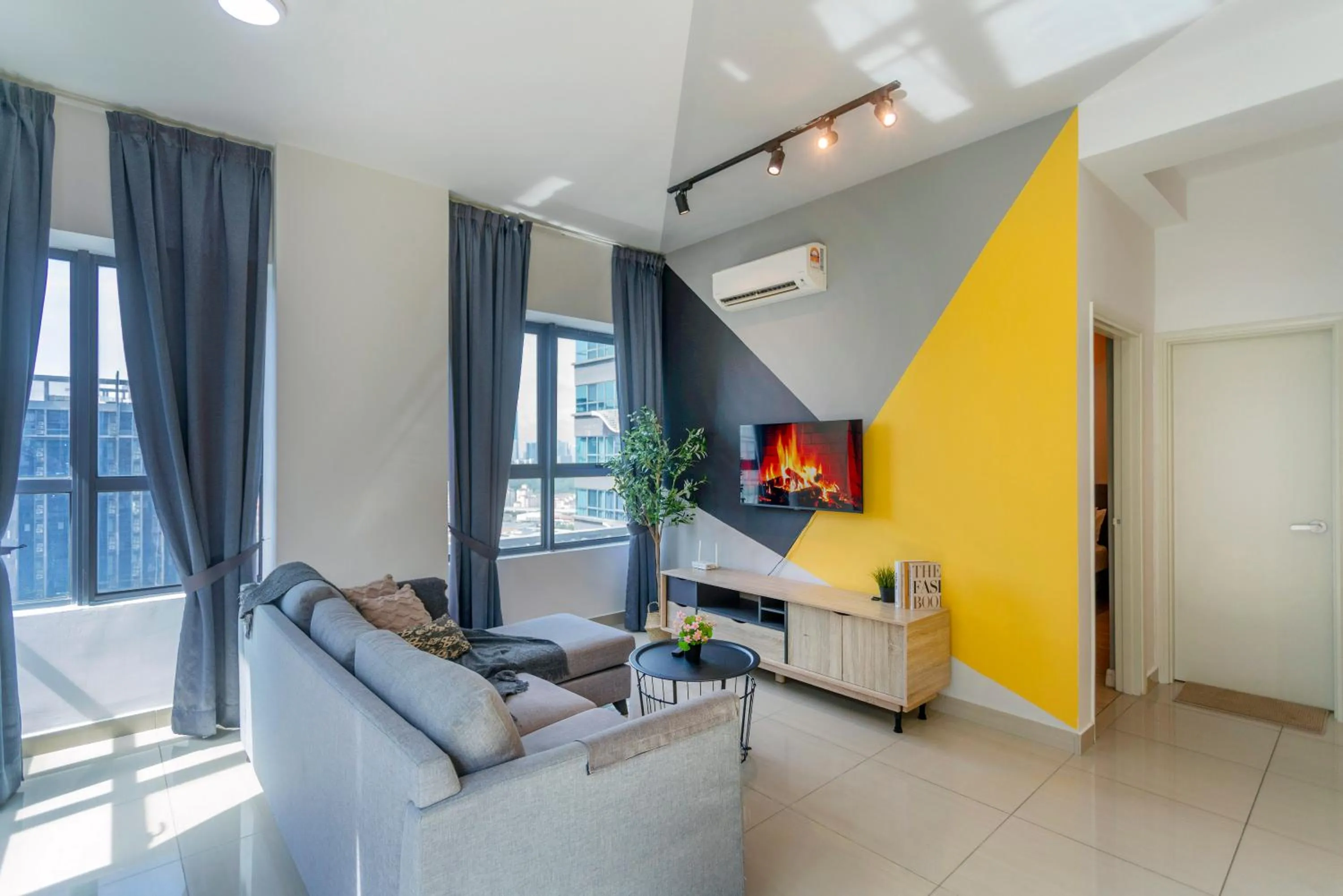 Arte Plus KLCC Designer Suites by Cobnb