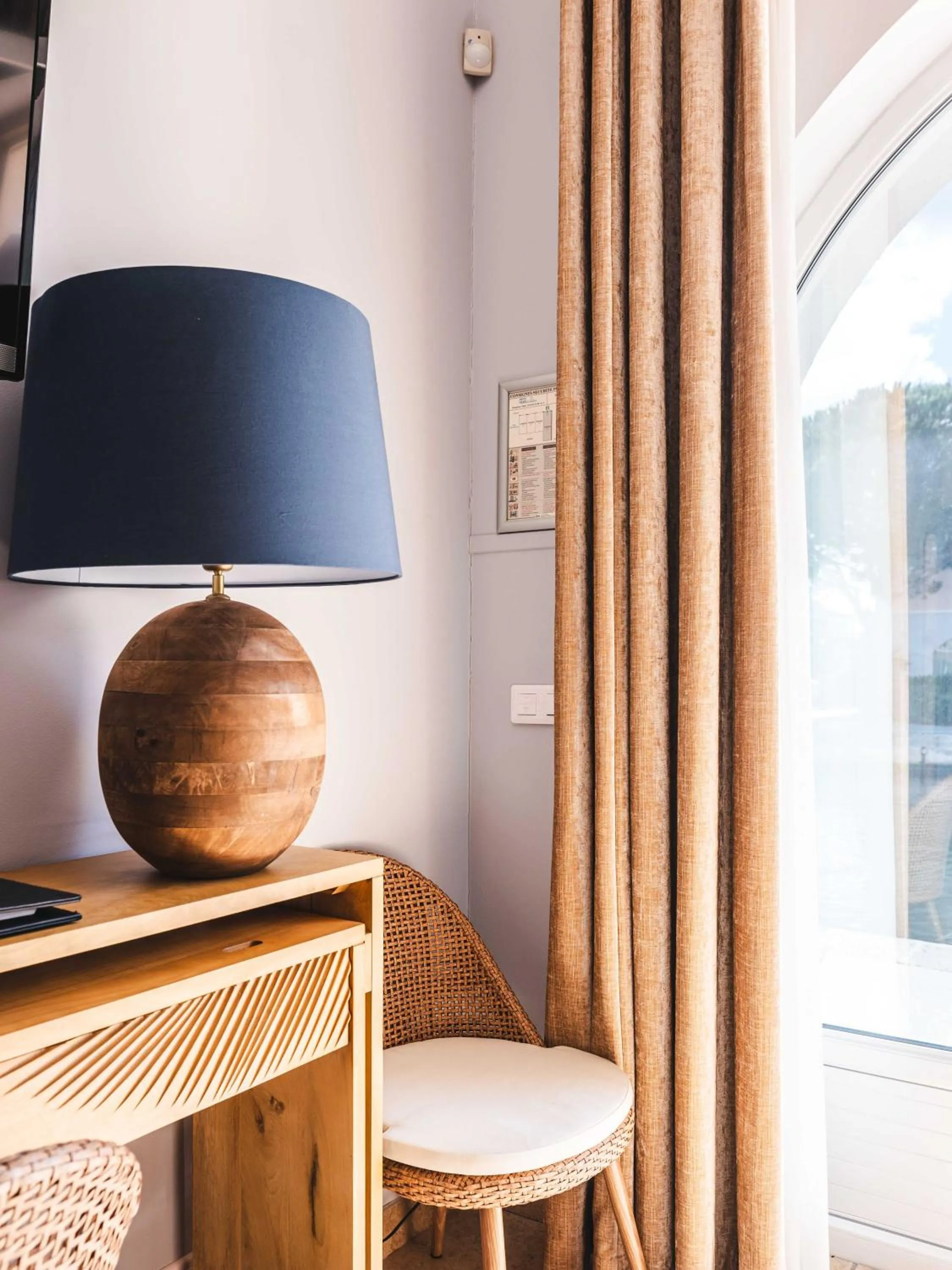 Decorative detail in Le Suffren Hôtel