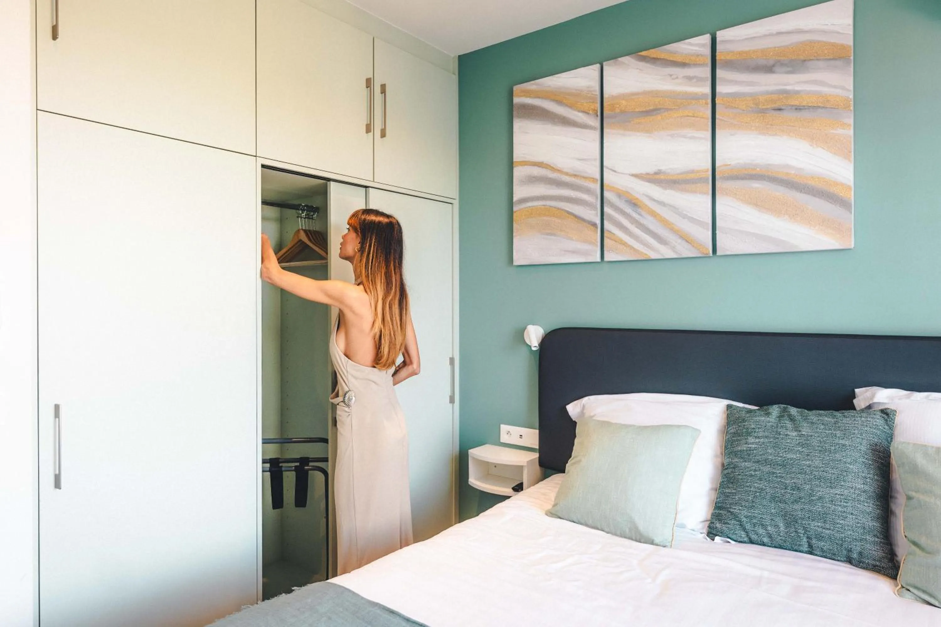 Bedroom, Bed in Le Suffren Hôtel