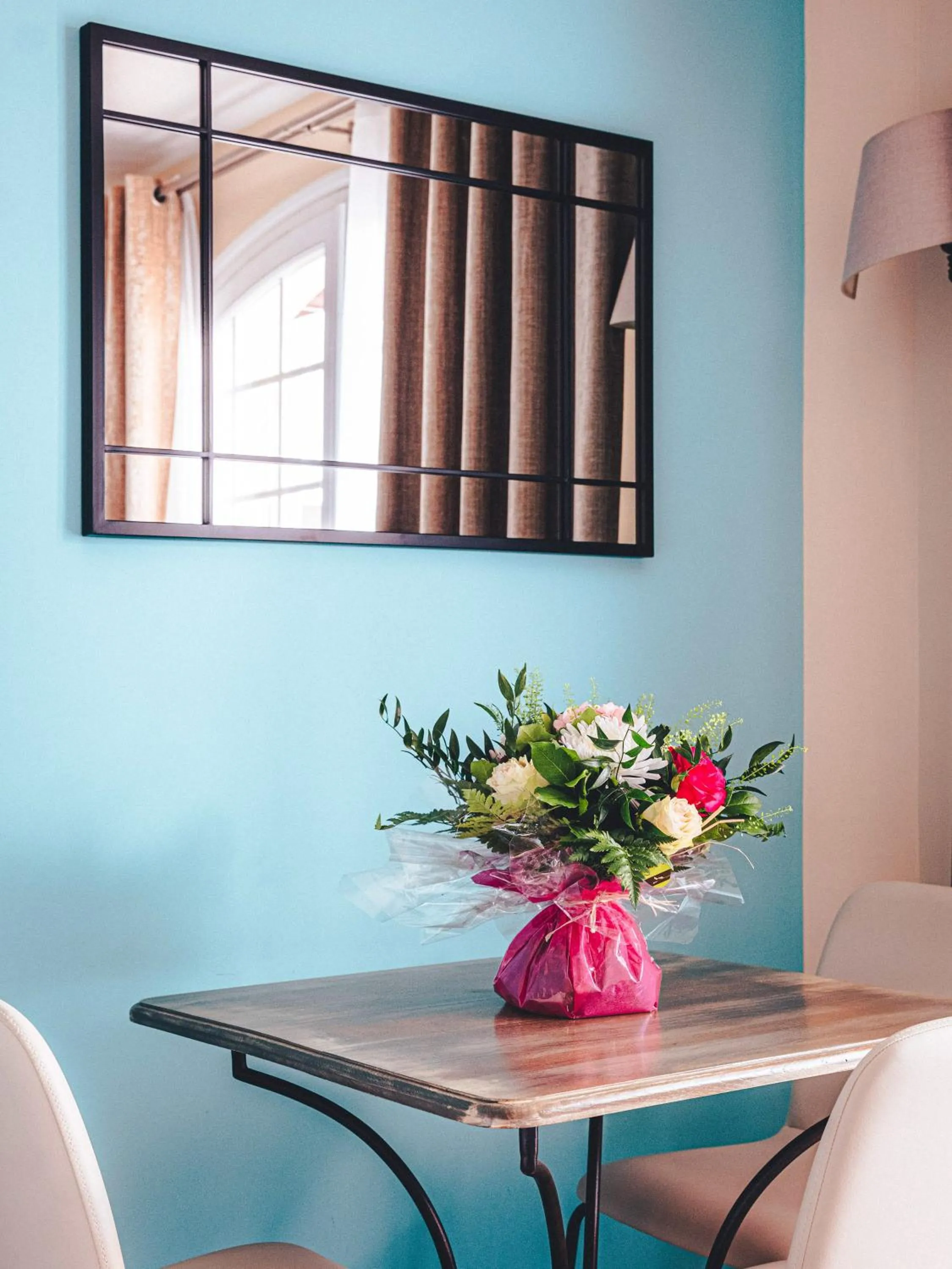 Bedroom in Le Suffren Hôtel