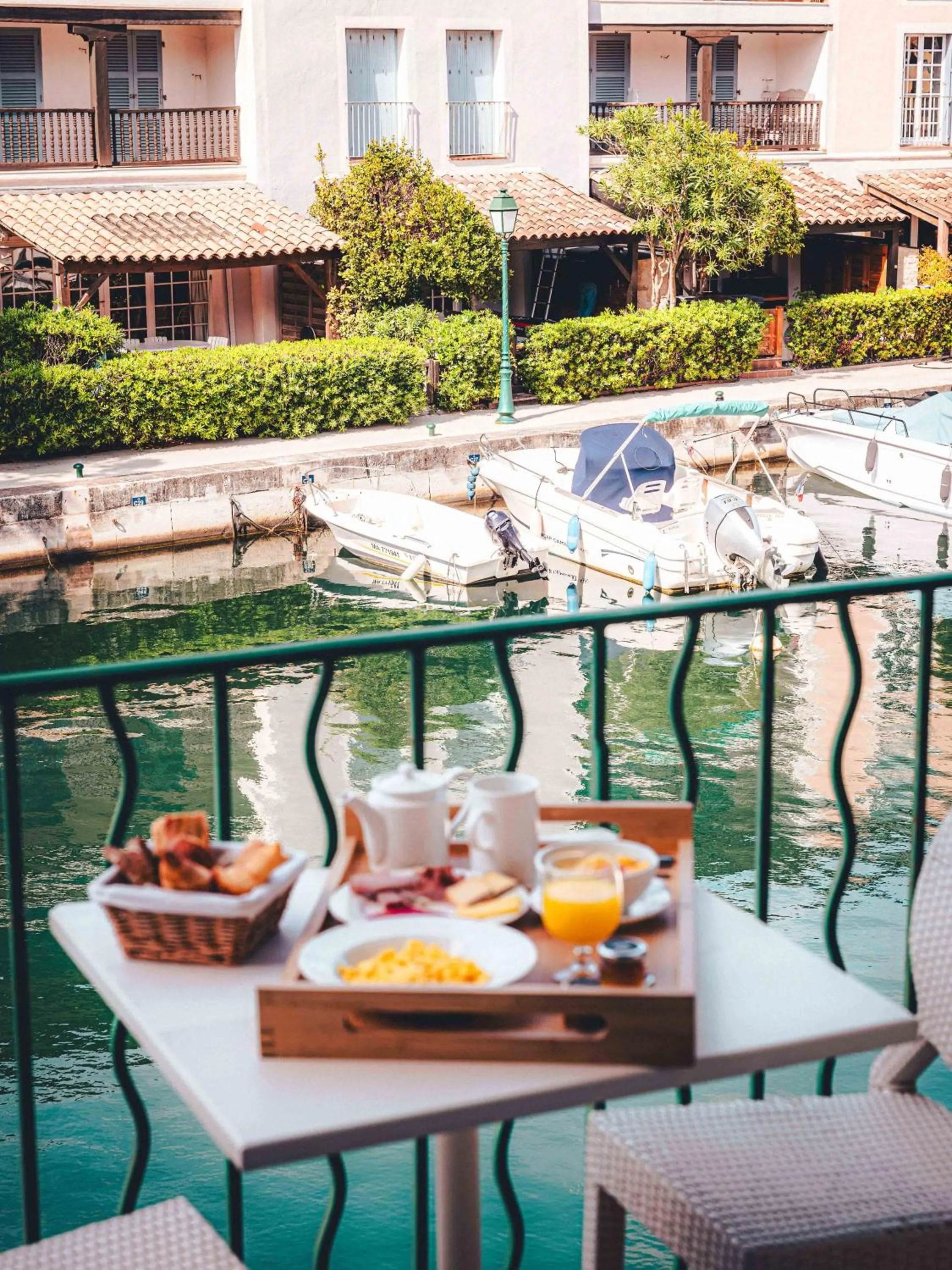 Breakfast in Le Suffren Hôtel