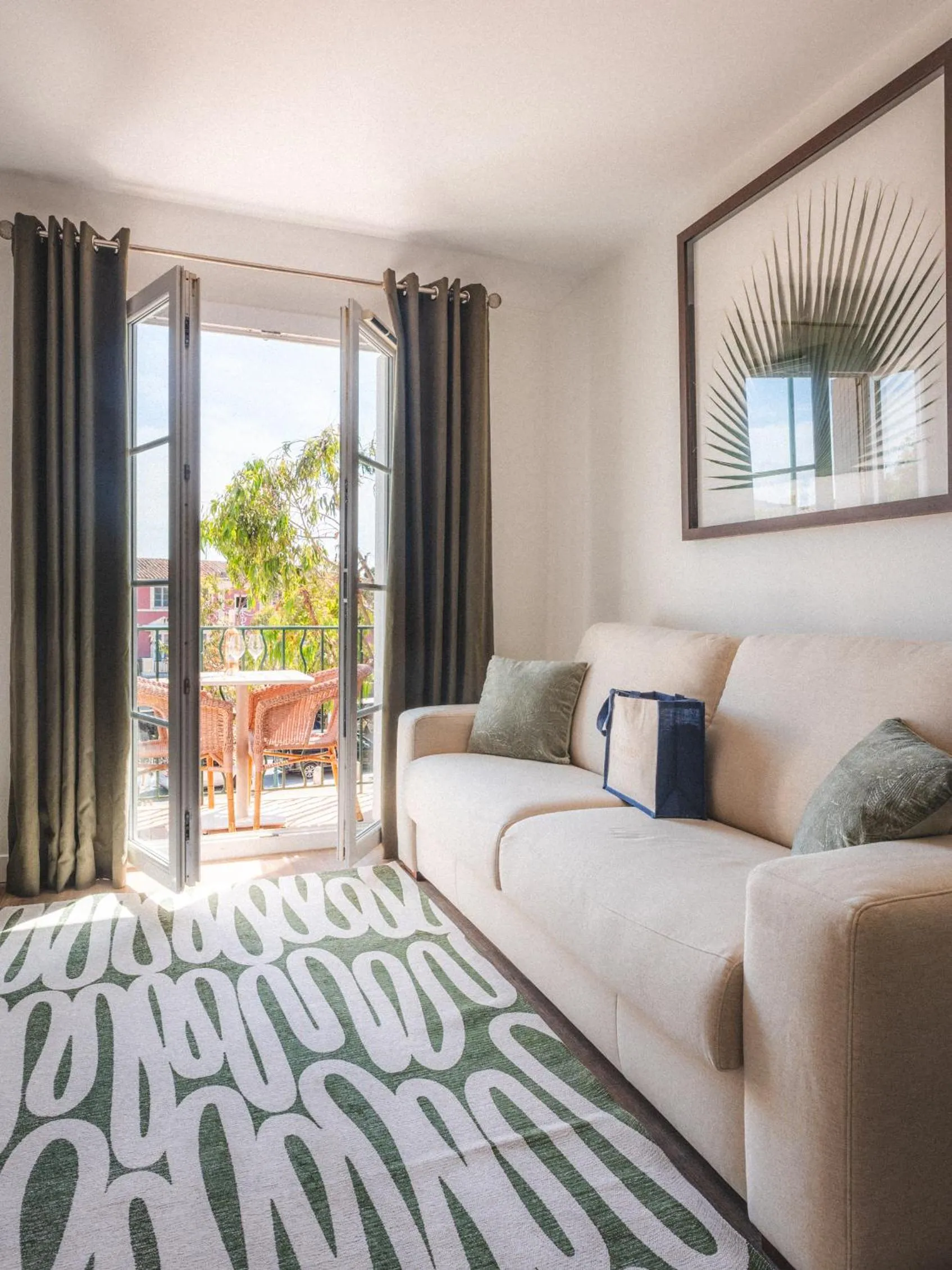 Photo of the whole room, Bed in Le Suffren Hôtel