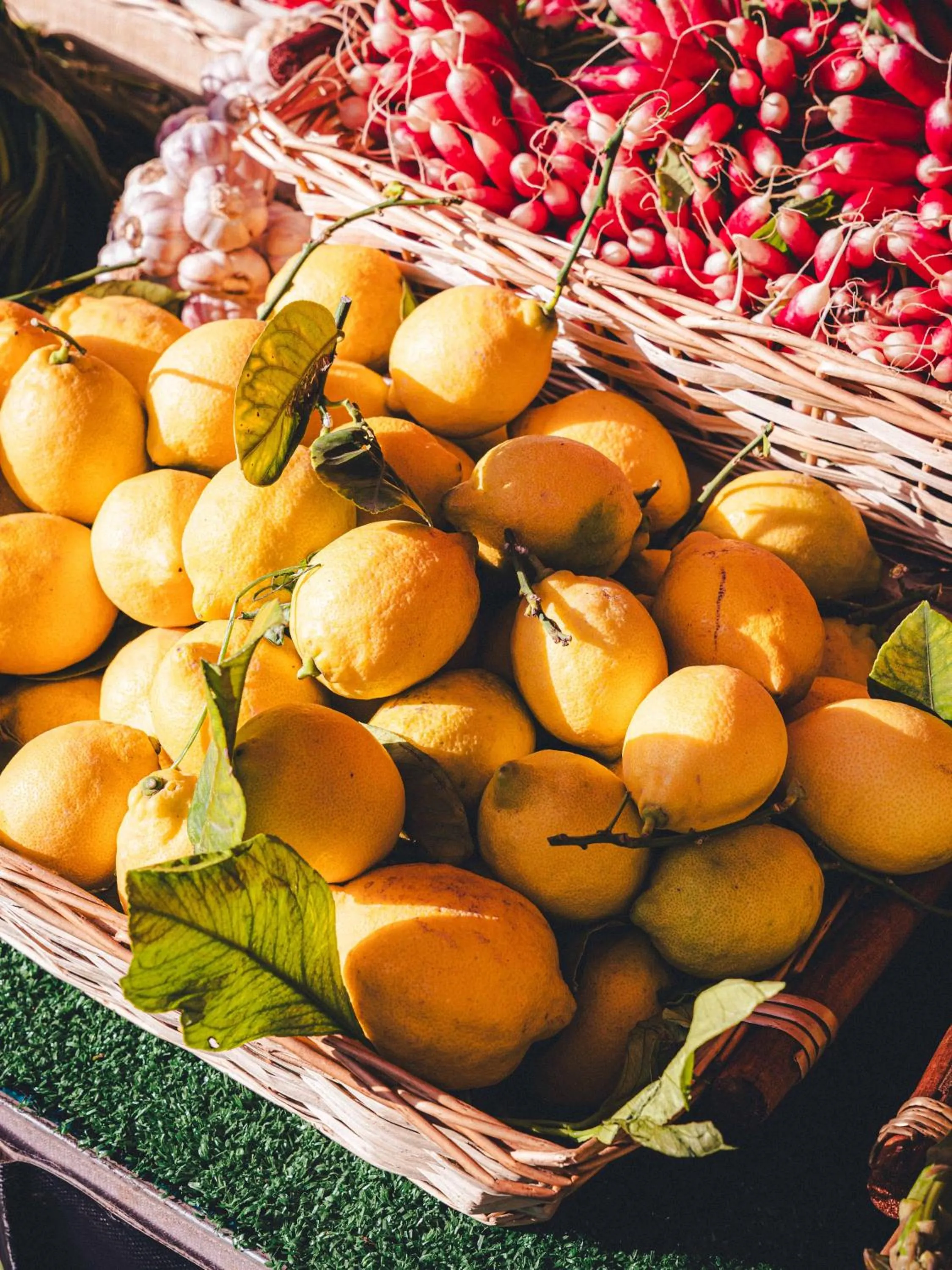 Shopping Area in Le Suffren Hôtel