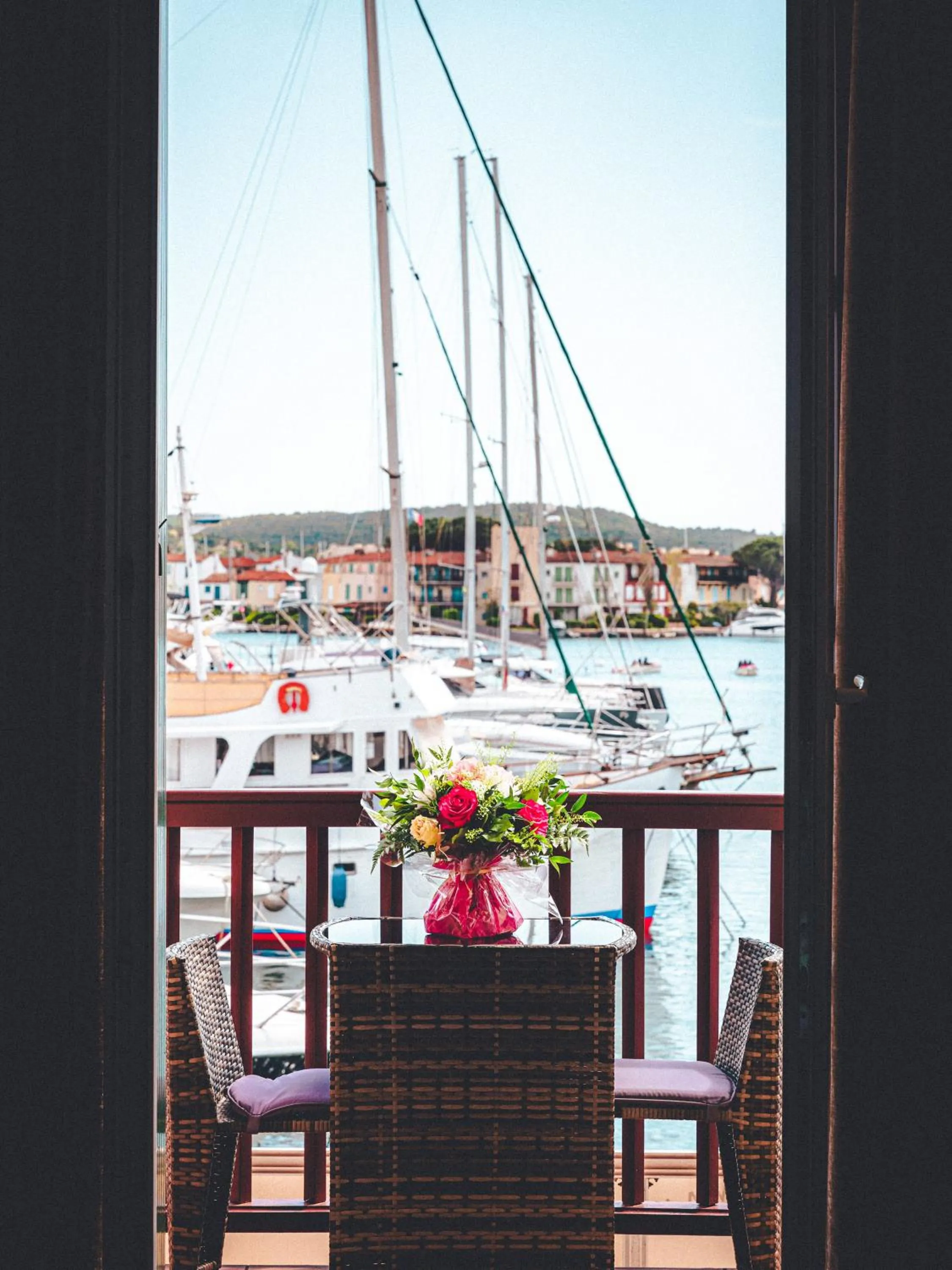 Bedroom in Le Suffren Hôtel