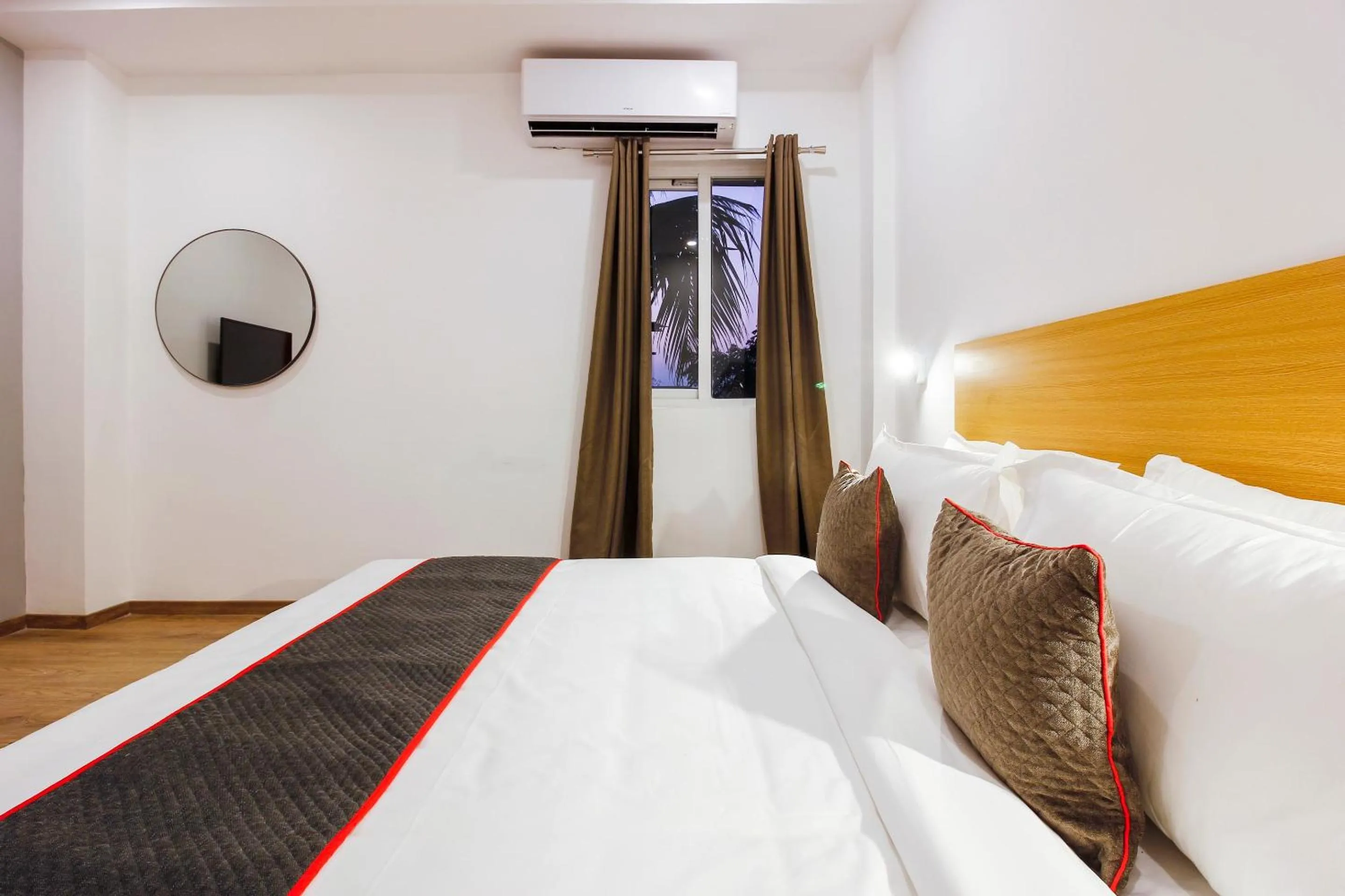 Bedroom, Bed in Super Townhouse RCC Elite