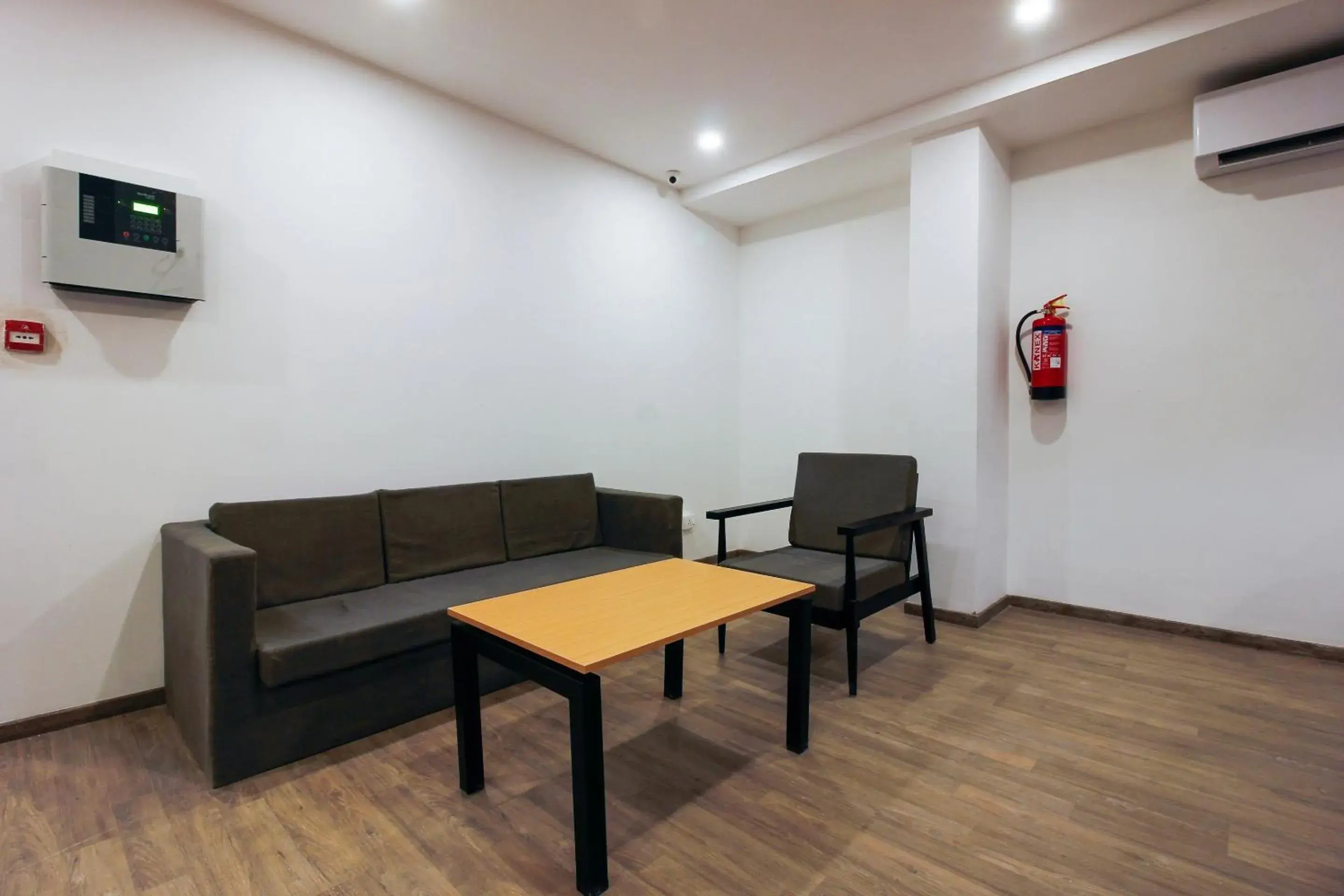 Lobby or reception in Super Townhouse RCC Elite Lobby or reception in Super Townhouse RCC Elite