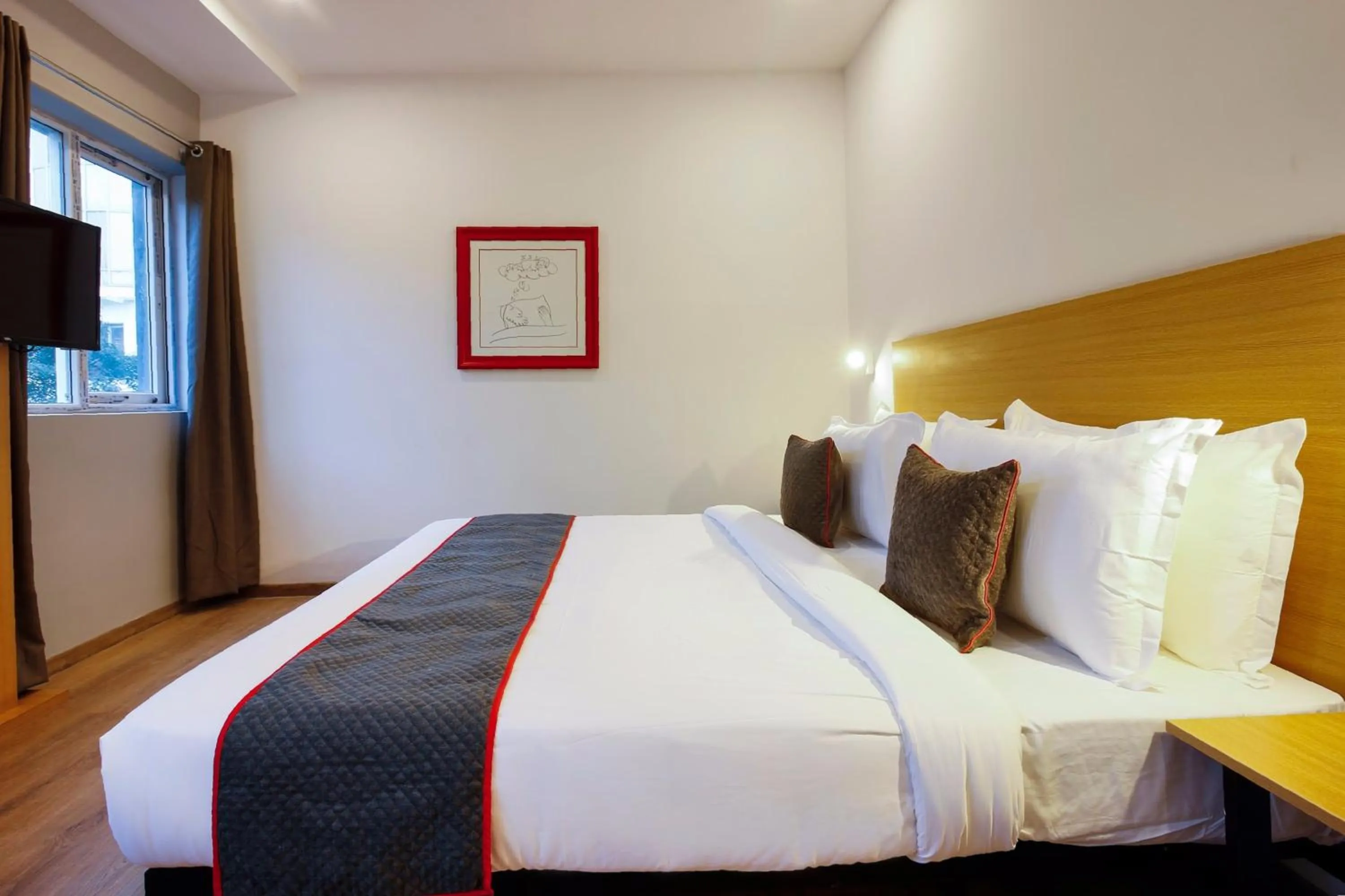 Bedroom, Bed in Super Townhouse RCC Elite