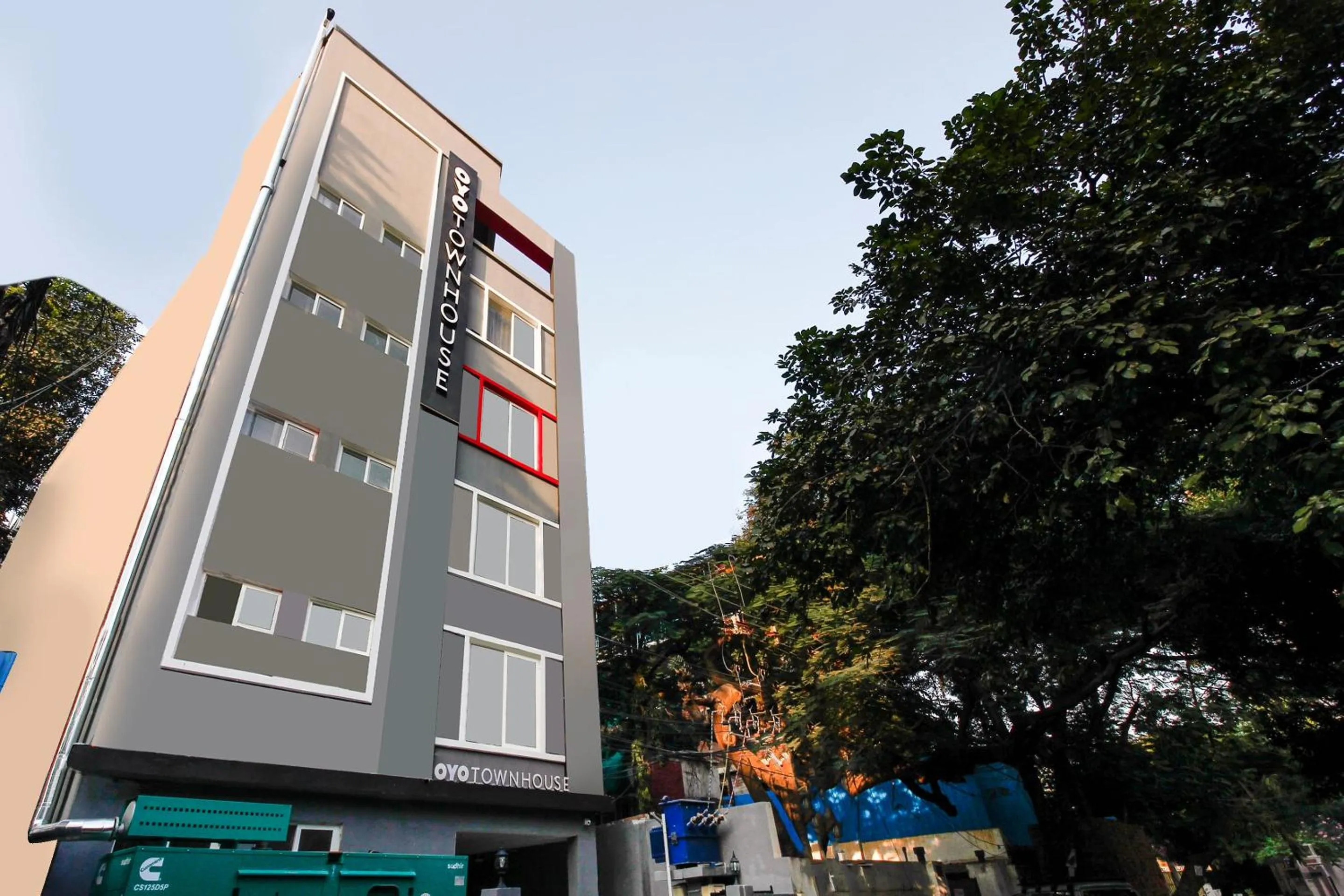 Facade/entrance in Super Townhouse RCC Elite