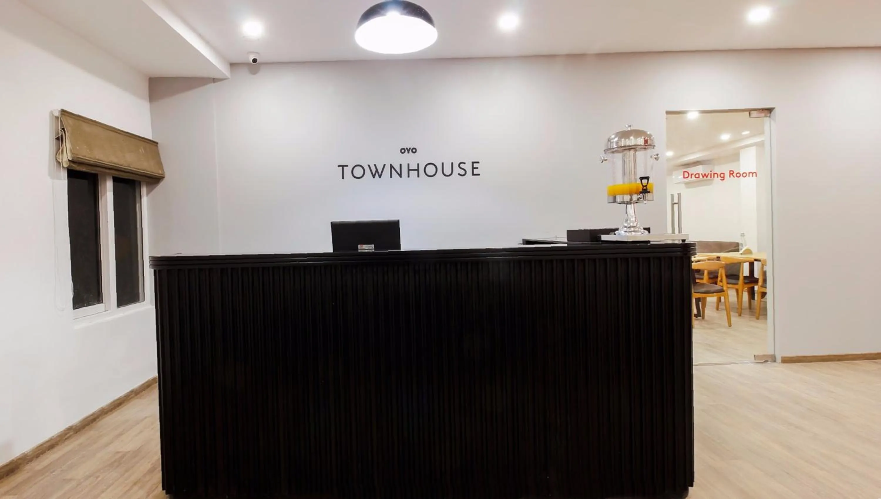 Lobby or reception in Super Townhouse RCC Elite