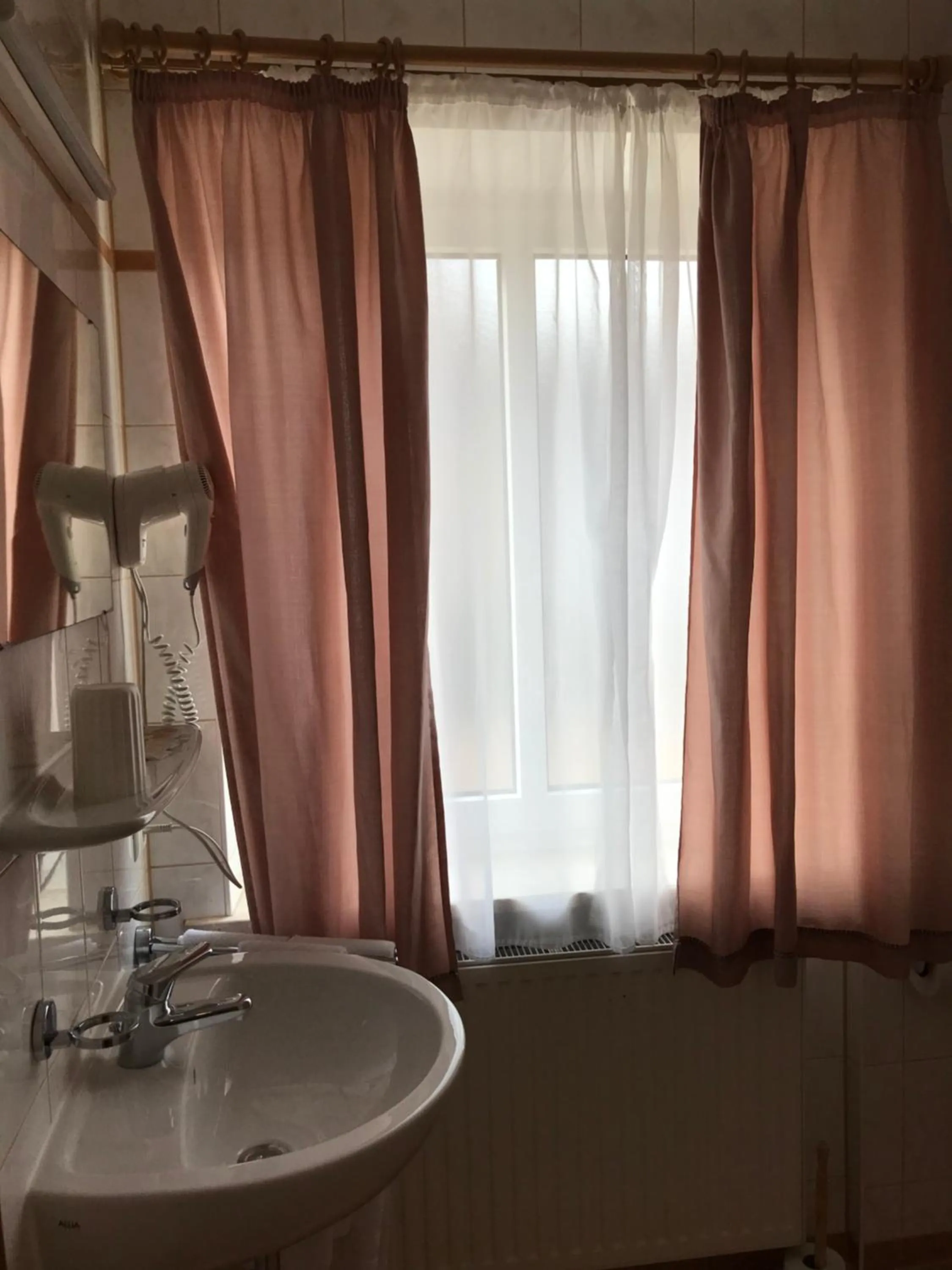 Hotel Guntia Boardinghouse virtueller check in und Zimmer Zugang