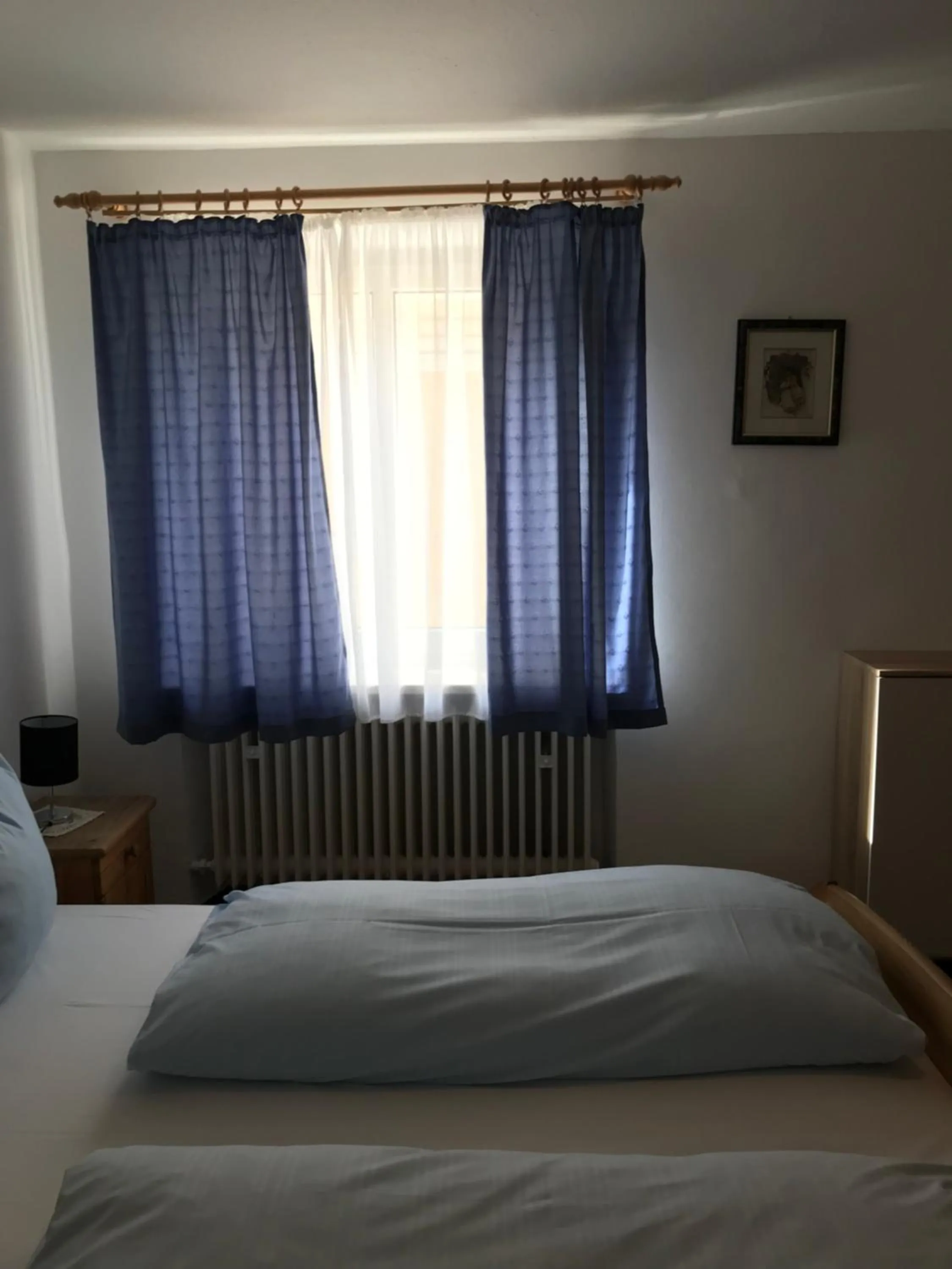 Bed in Hotel Guntia Boardinghouse virtueller check in und Zimmer Zugang