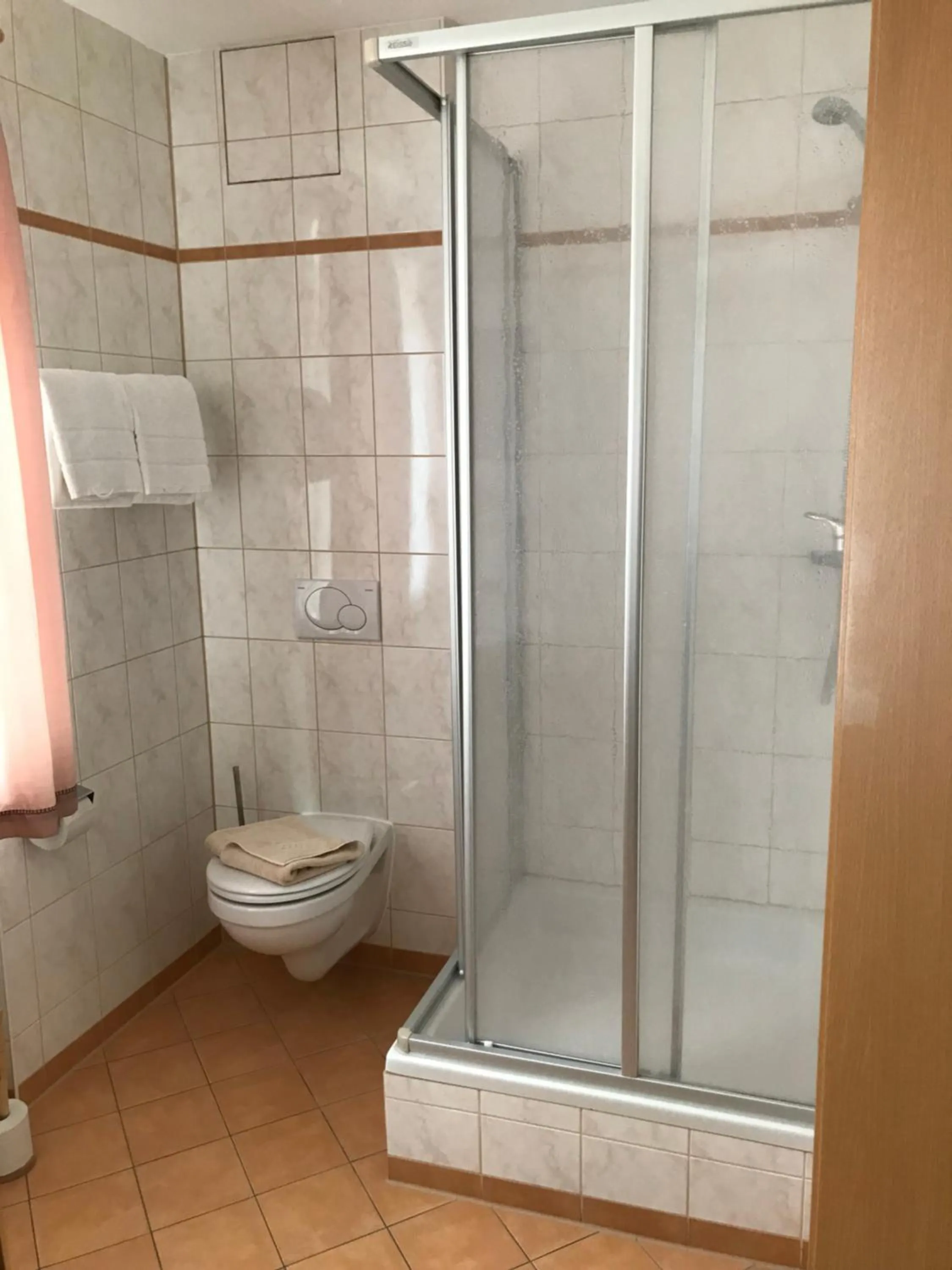 Hotel Guntia Boardinghouse virtueller check in und Zimmer Zugang