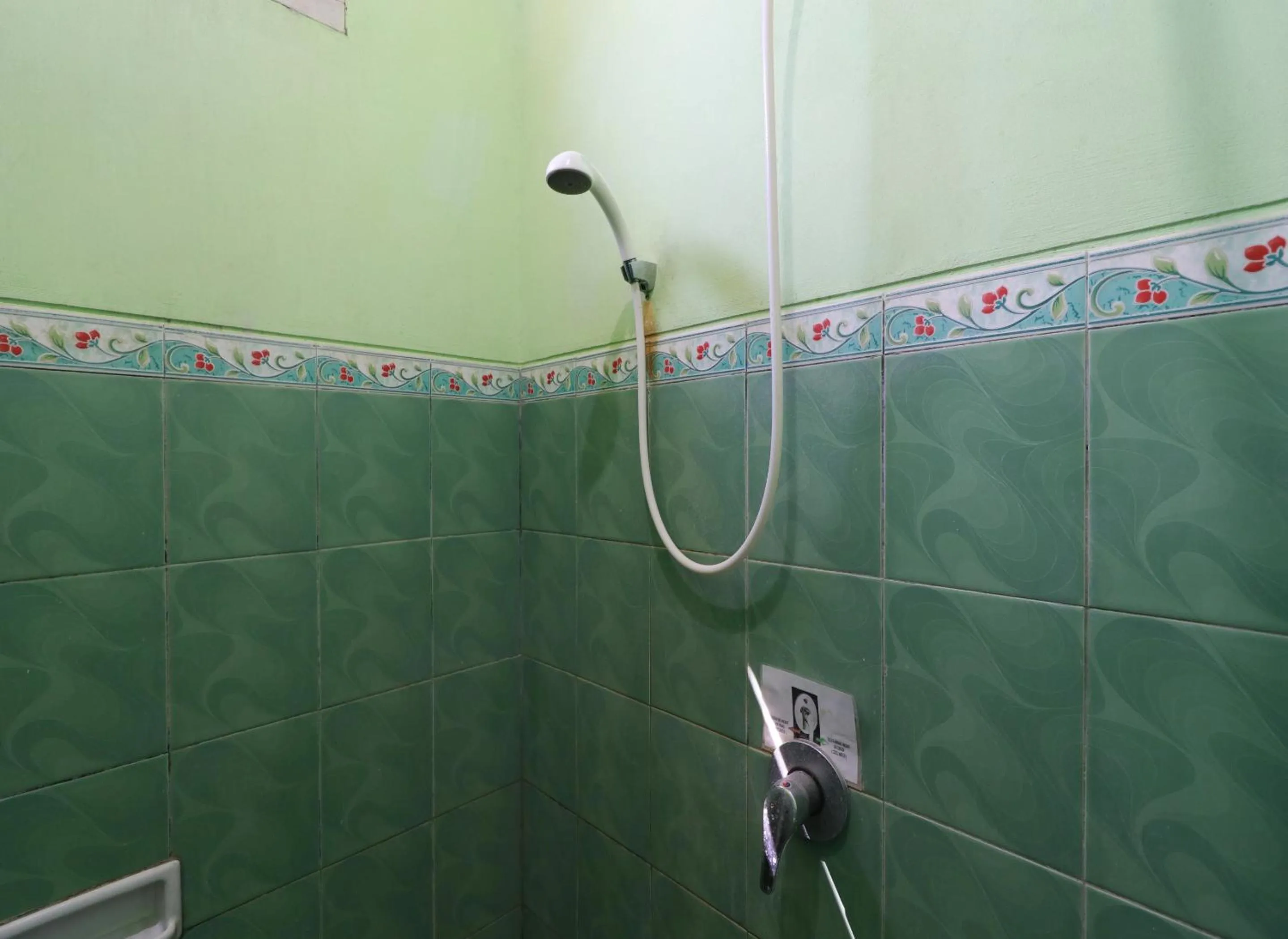 Bathroom in Cantik Hotel