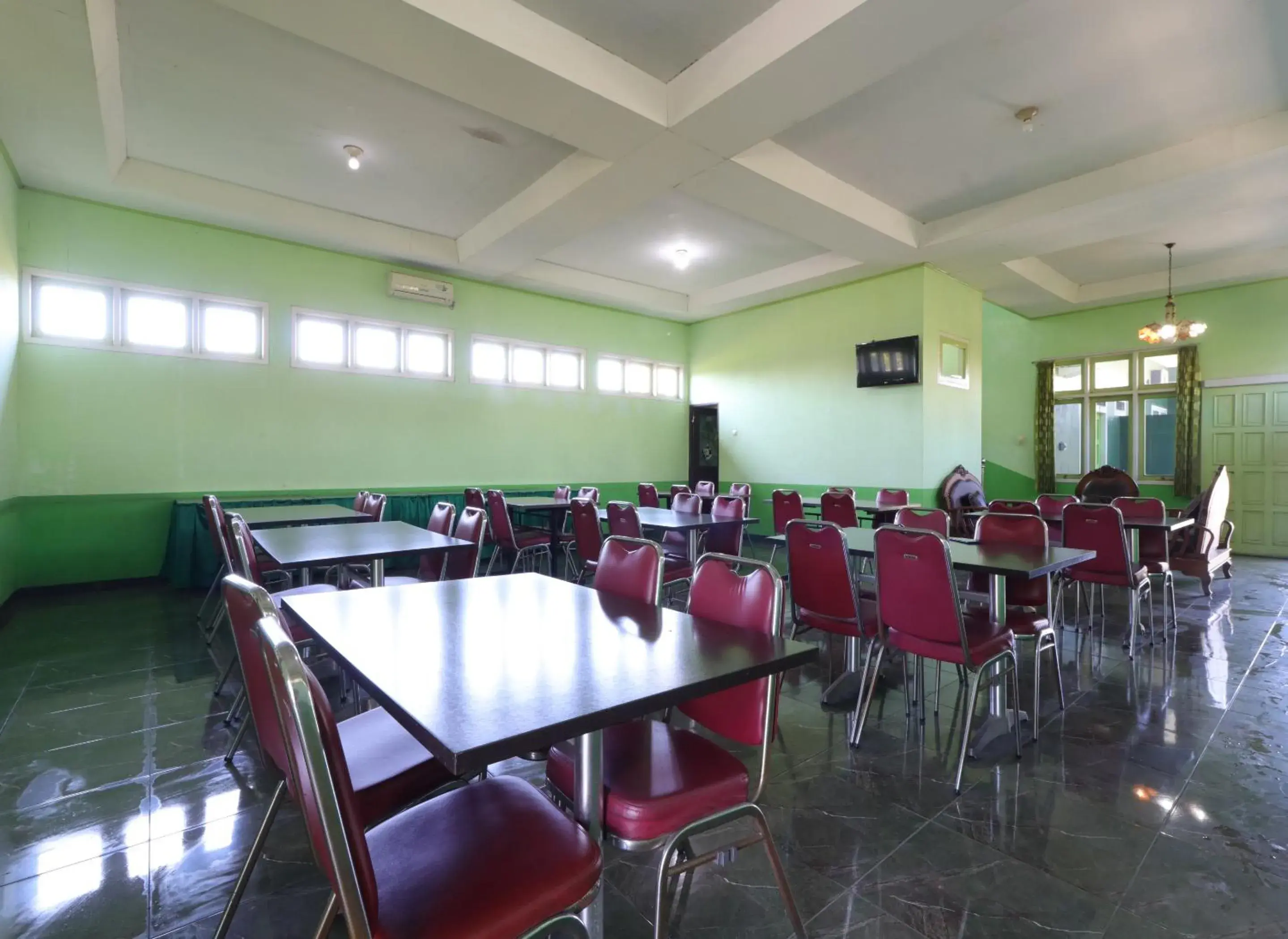 Restaurant/places to eat in Cantik Hotel Restaurant/places to eat in Cantik Hotel