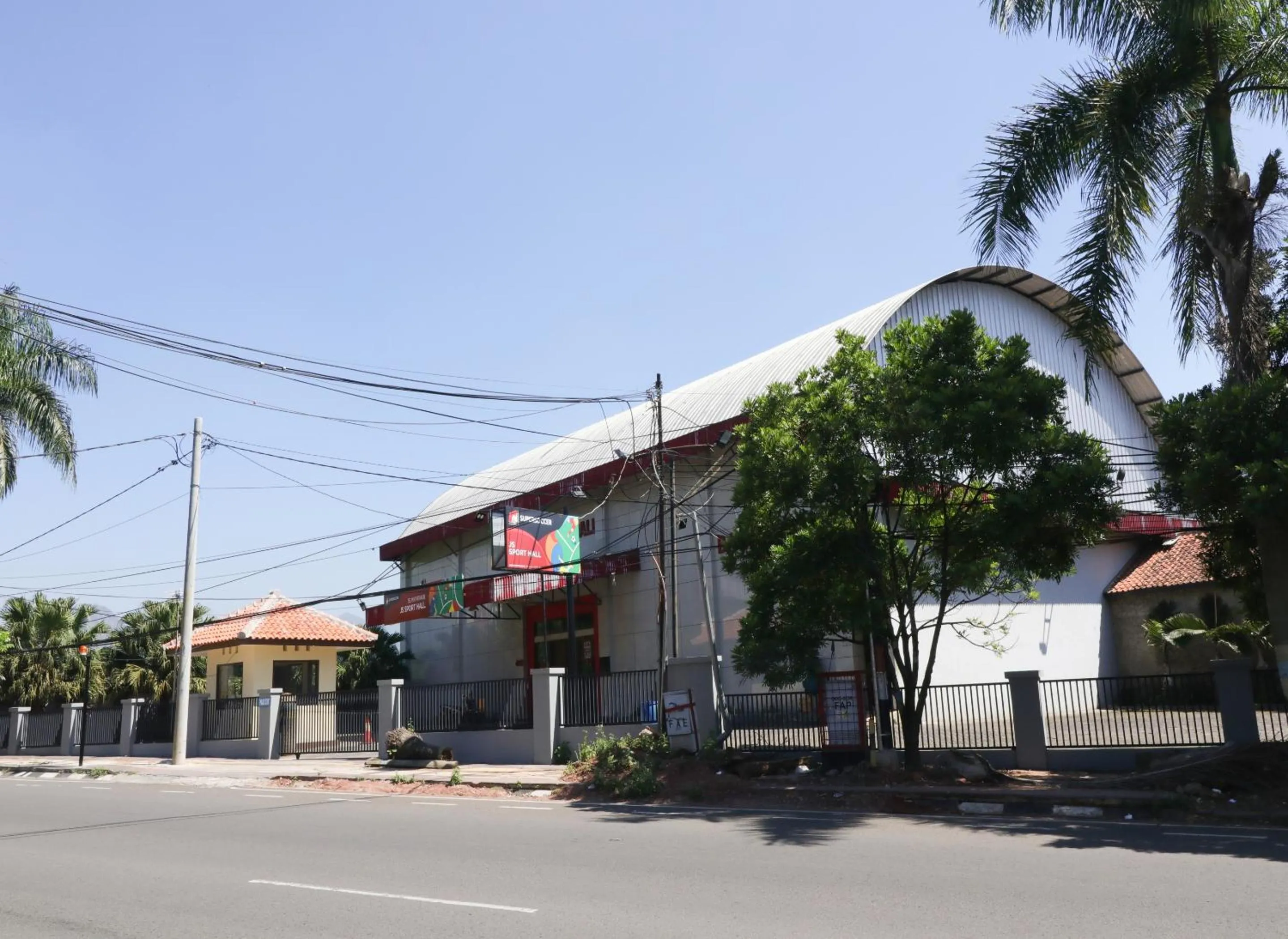 Property building in Cantik Hotel