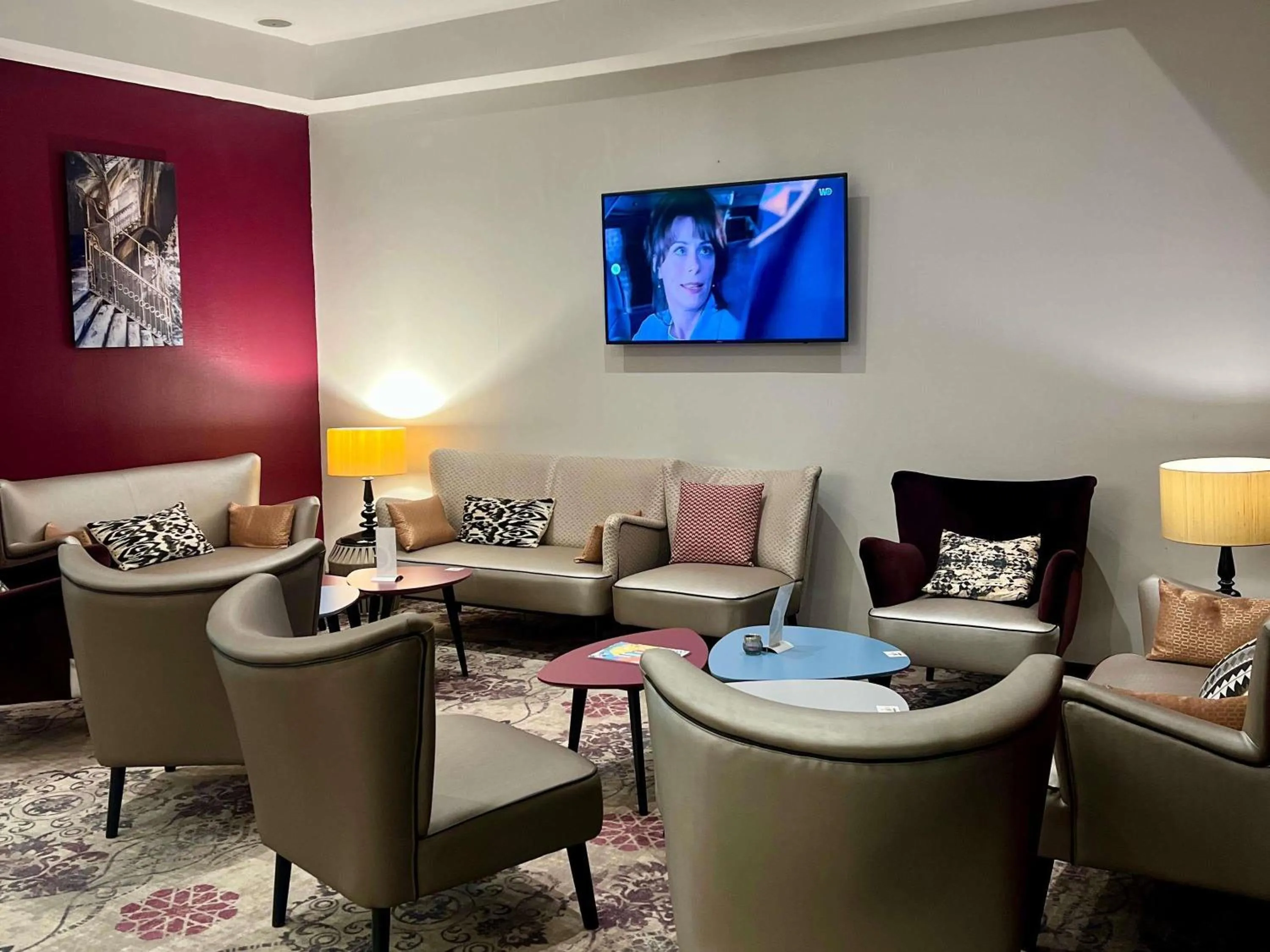 Lounge or bar in Mercure Angers Centre Gare