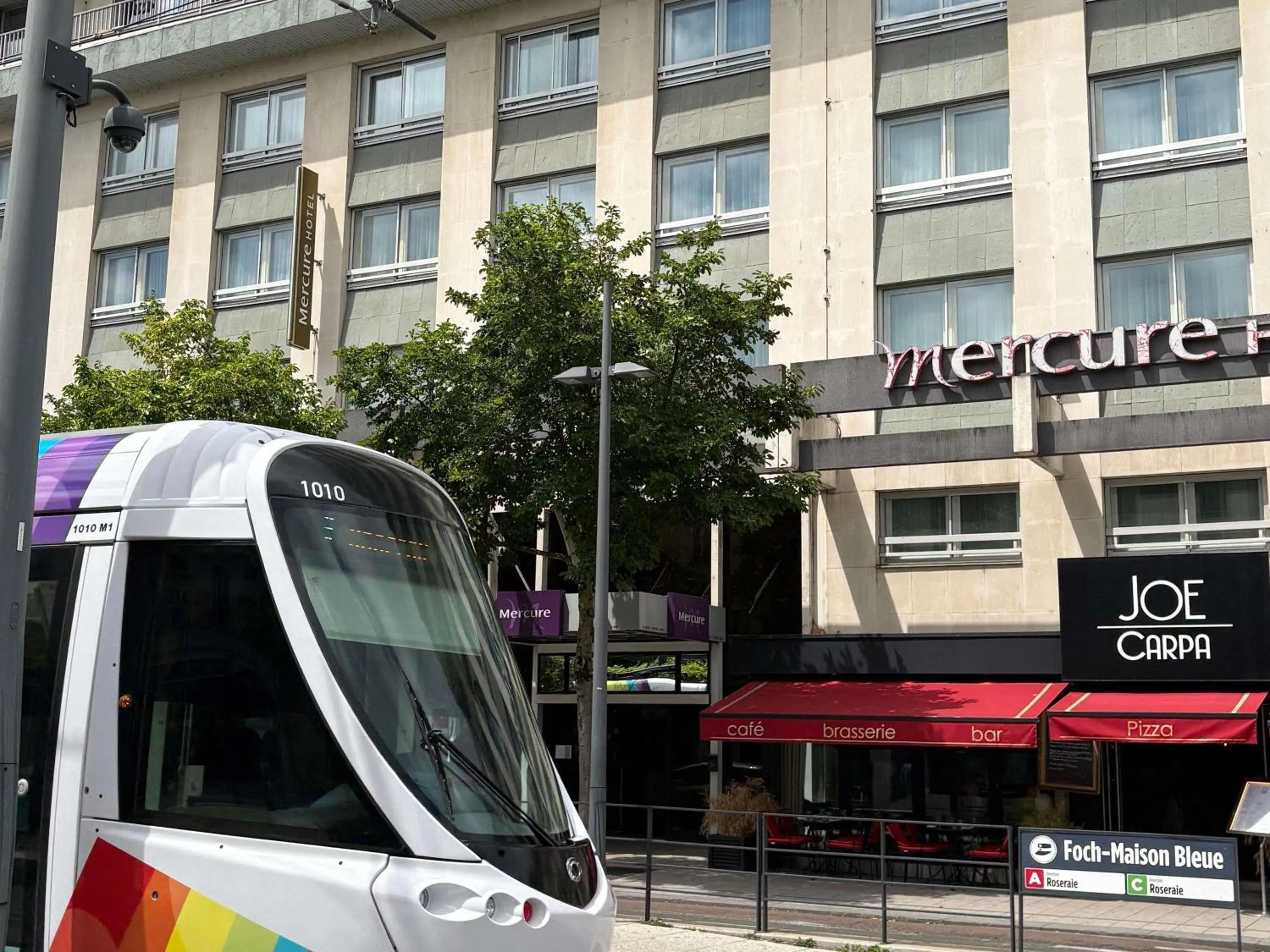 Property building in Mercure Angers Centre Gare