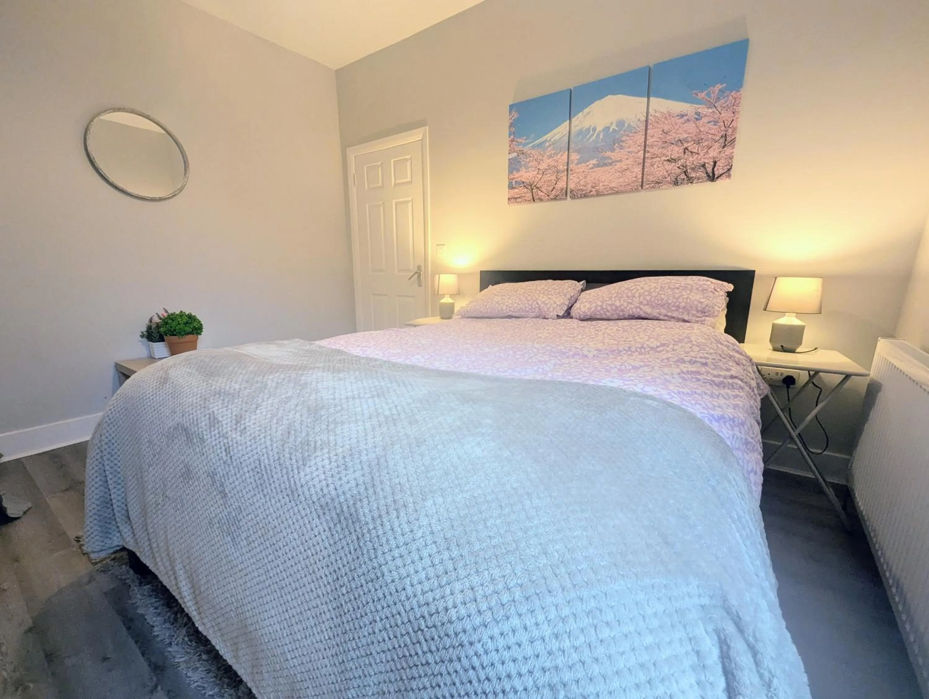 Bed in TopHome West Hampstead