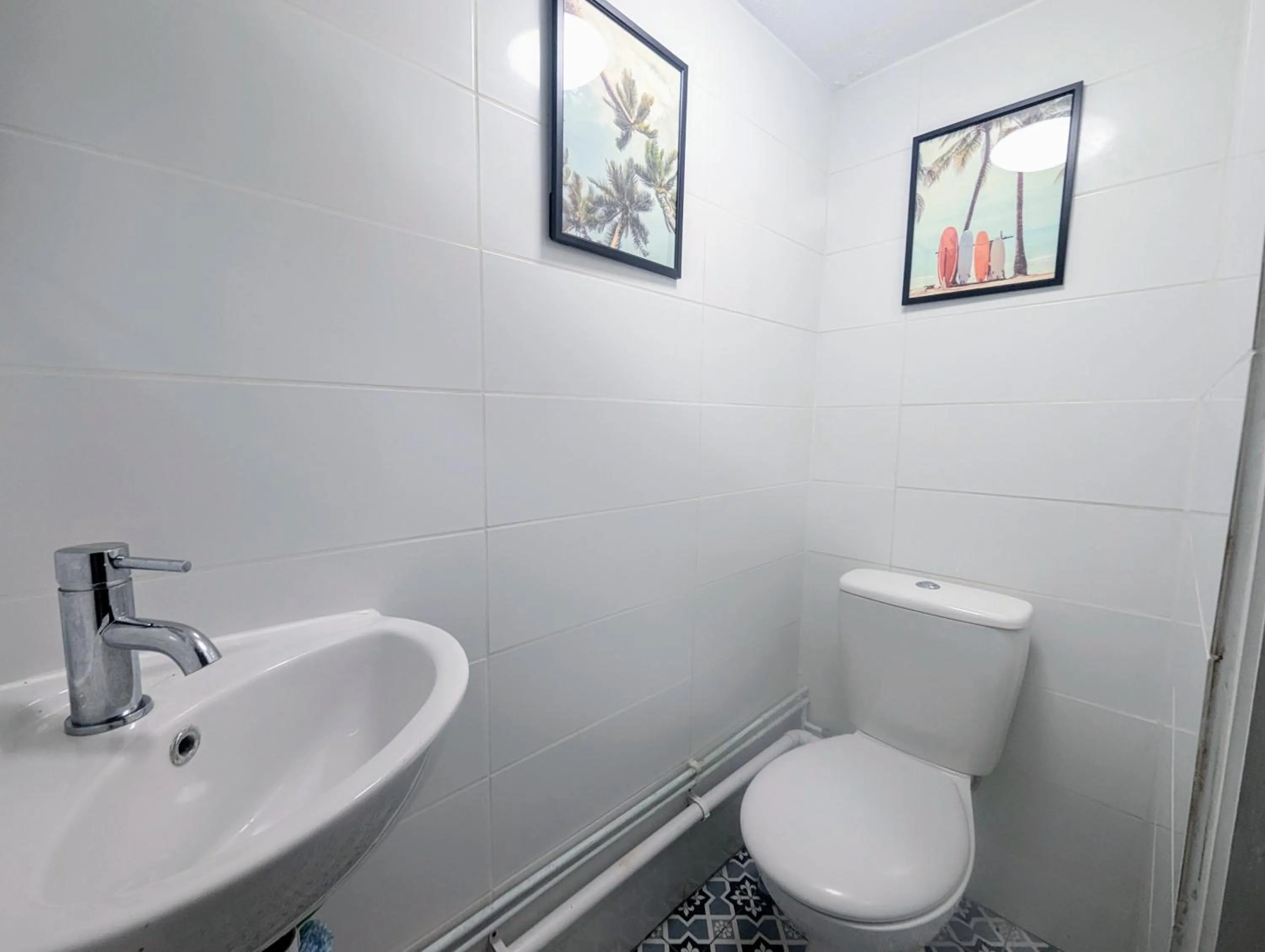 Toilet in TopHome West Hampstead
