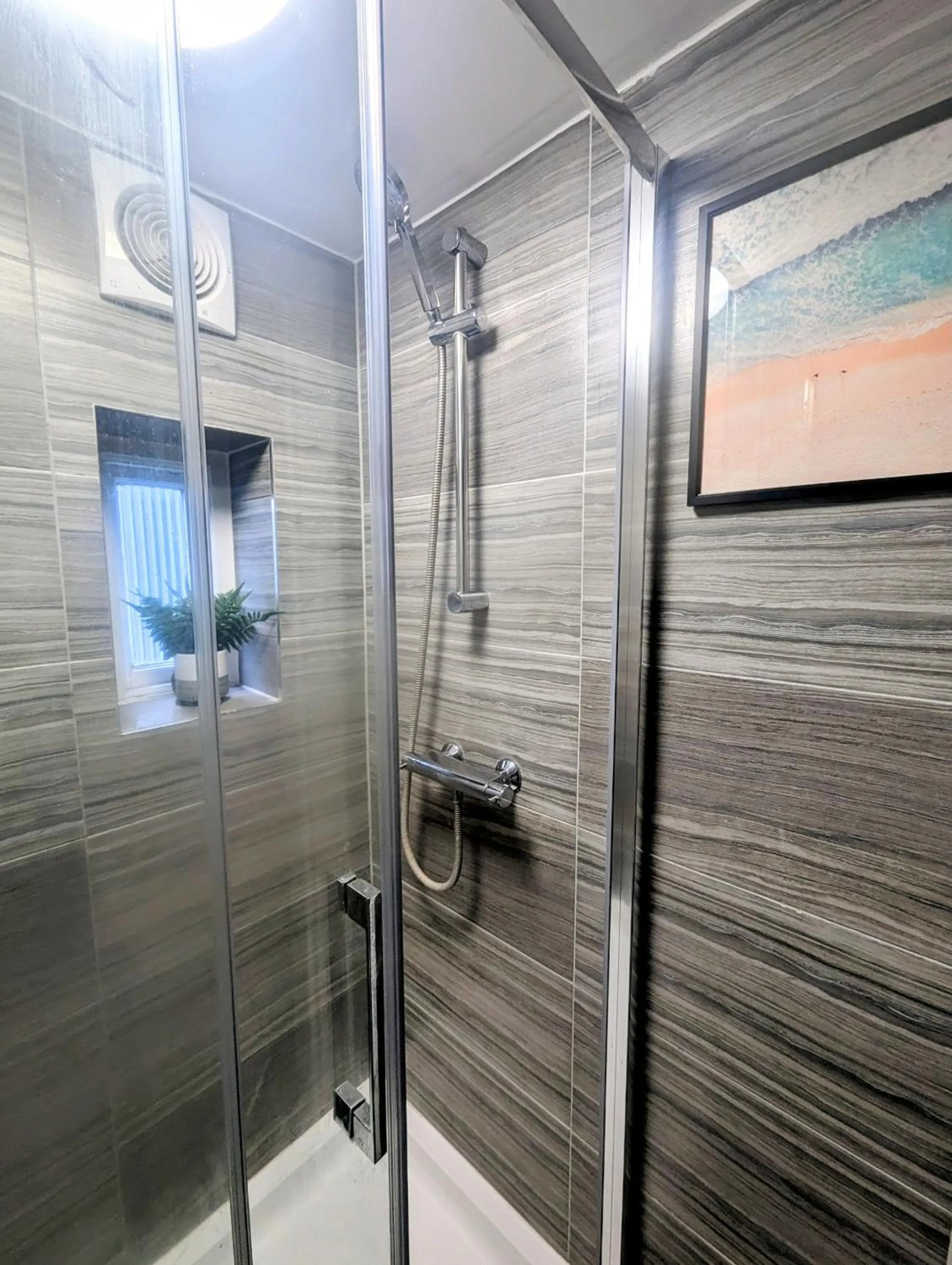 Shower in TopHome West Hampstead