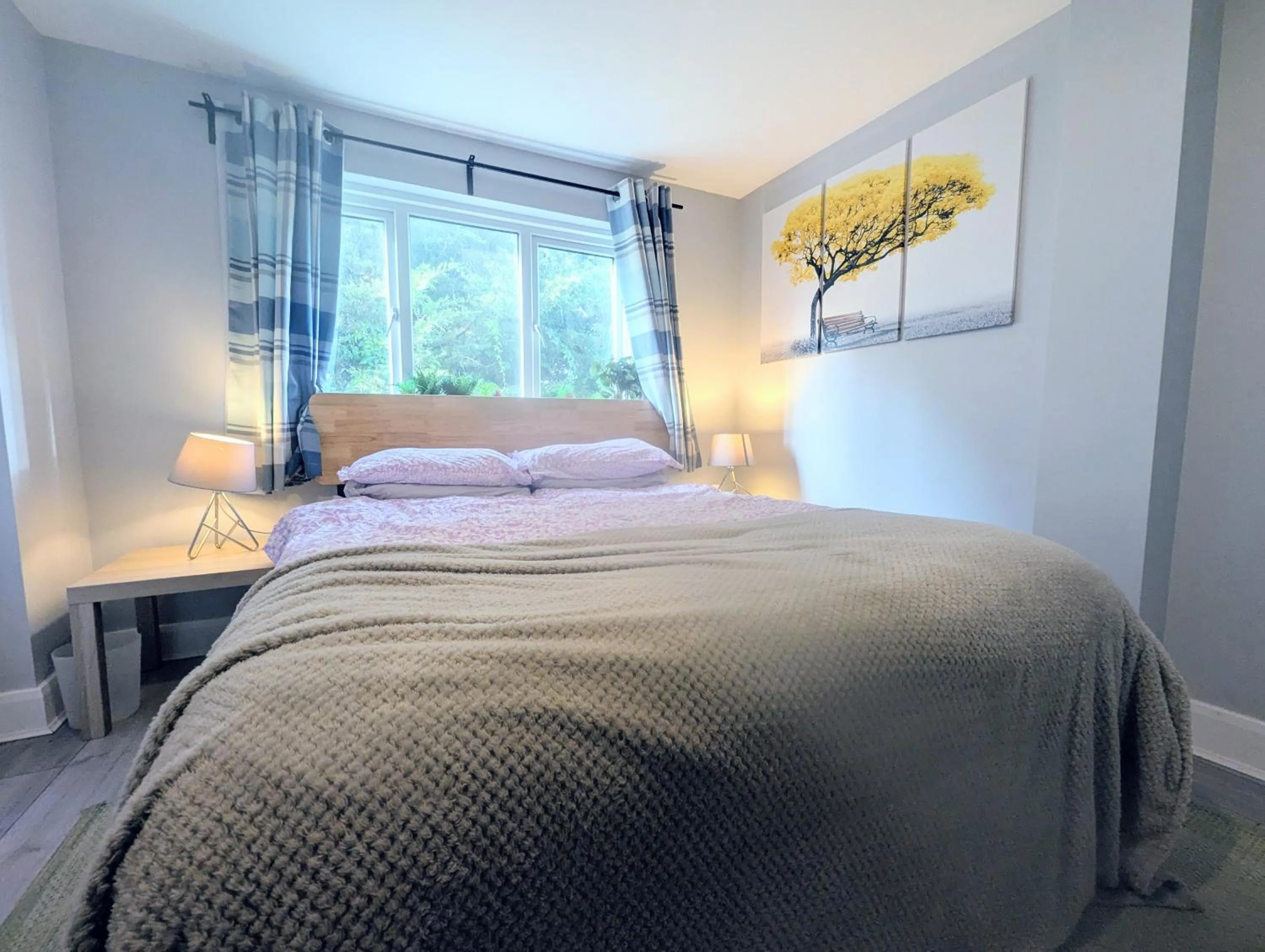 Bed in TopHome West Hampstead