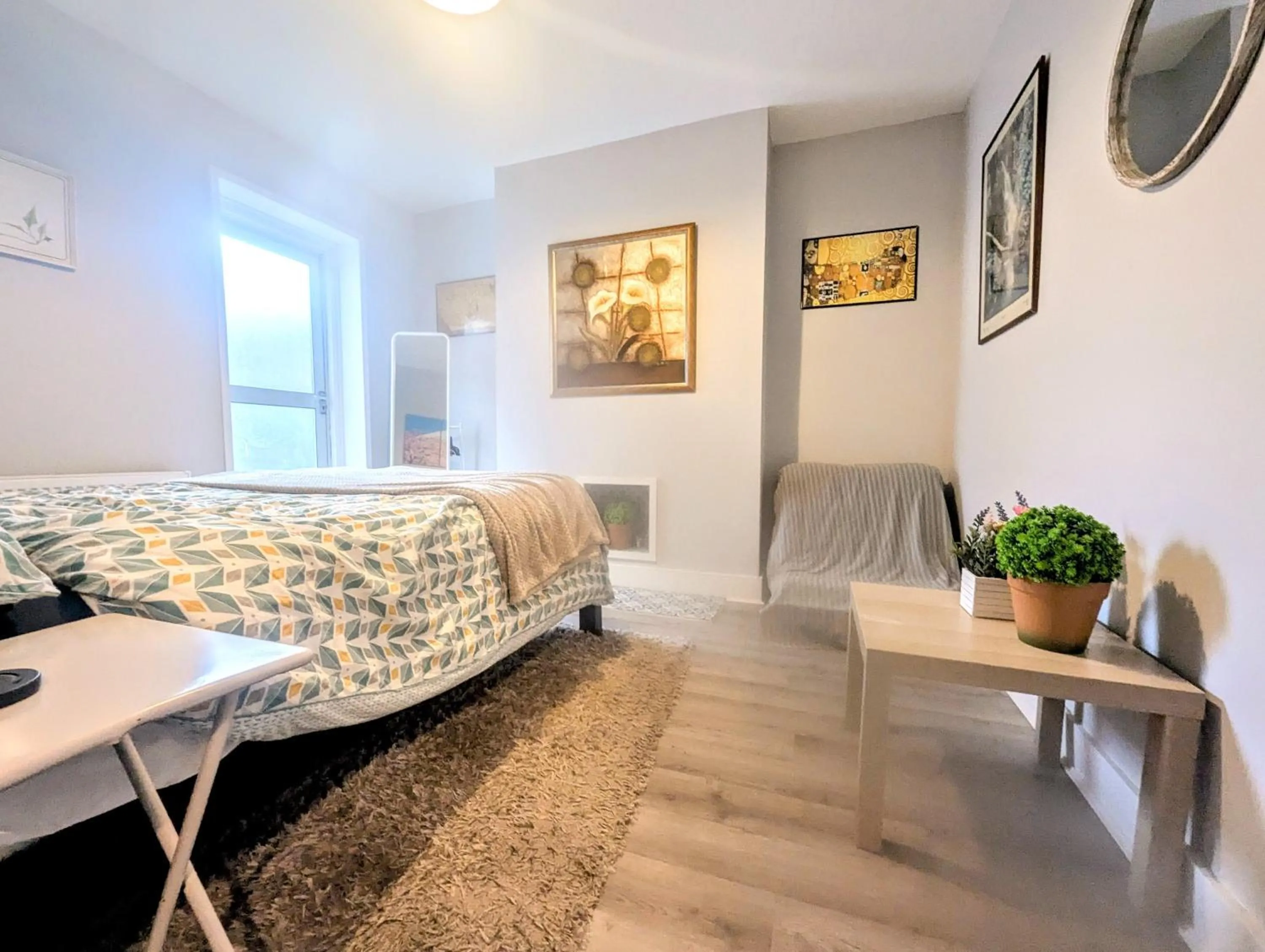 Bed in TopHome West Hampstead