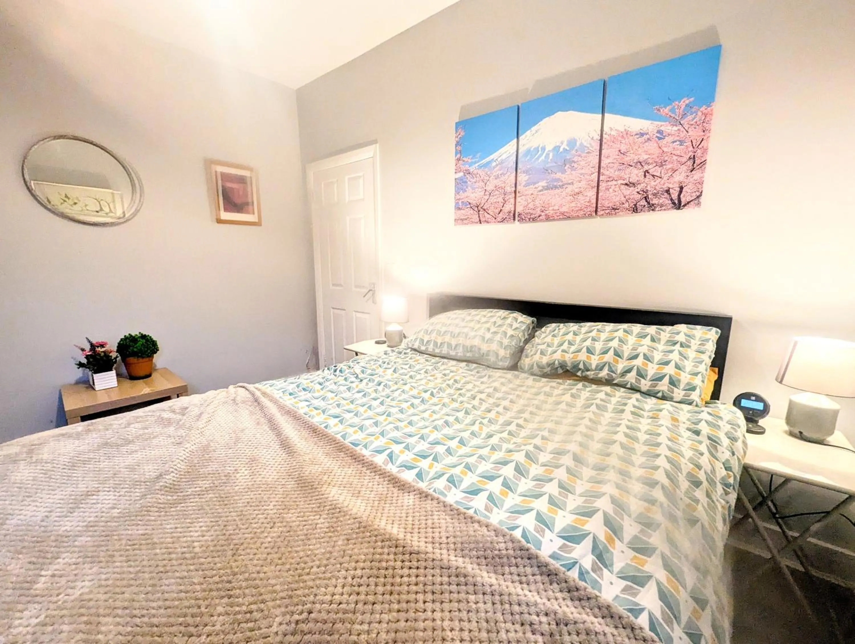 Bed in TopHome West Hampstead