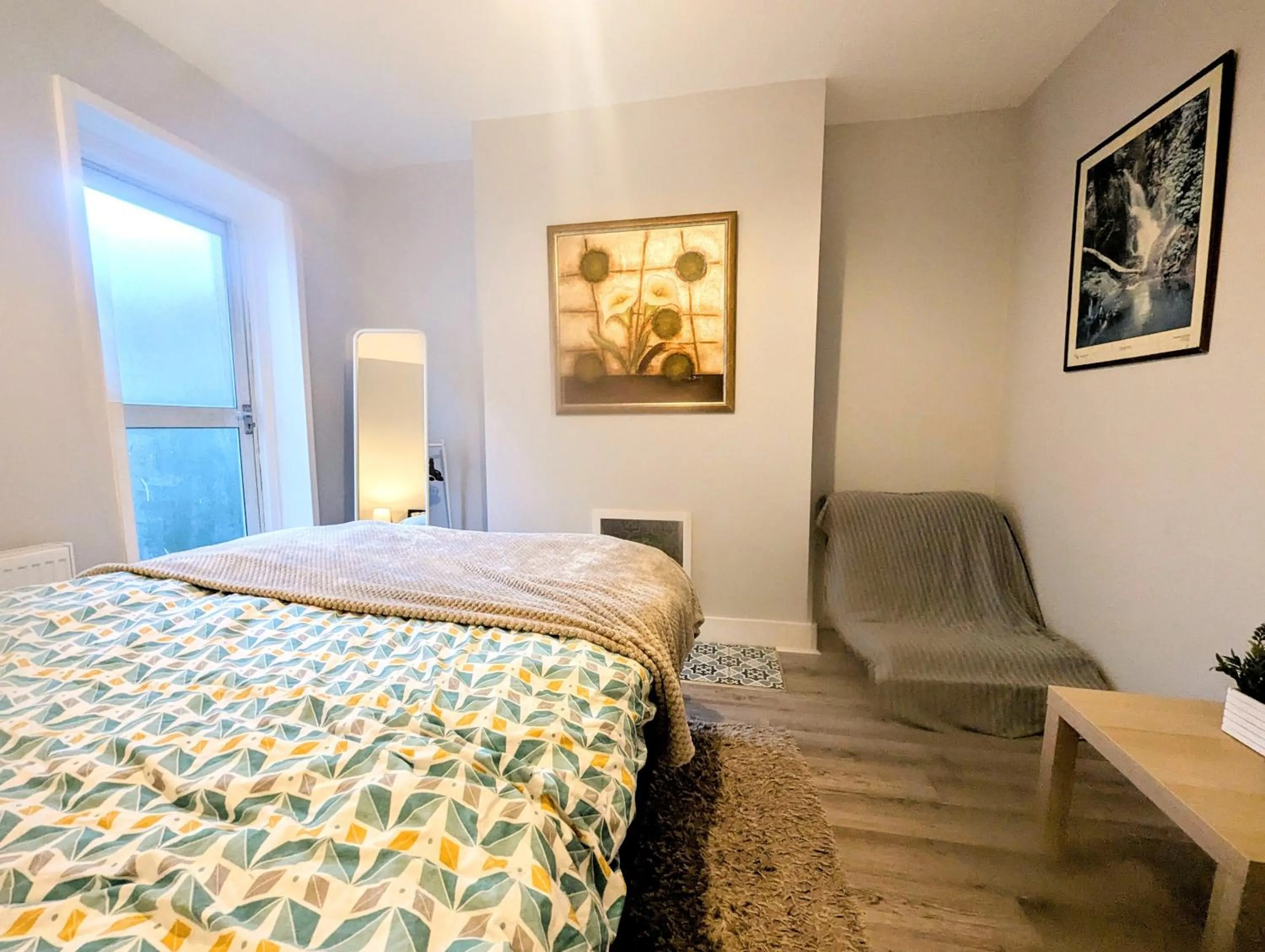 Bed in TopHome West Hampstead
