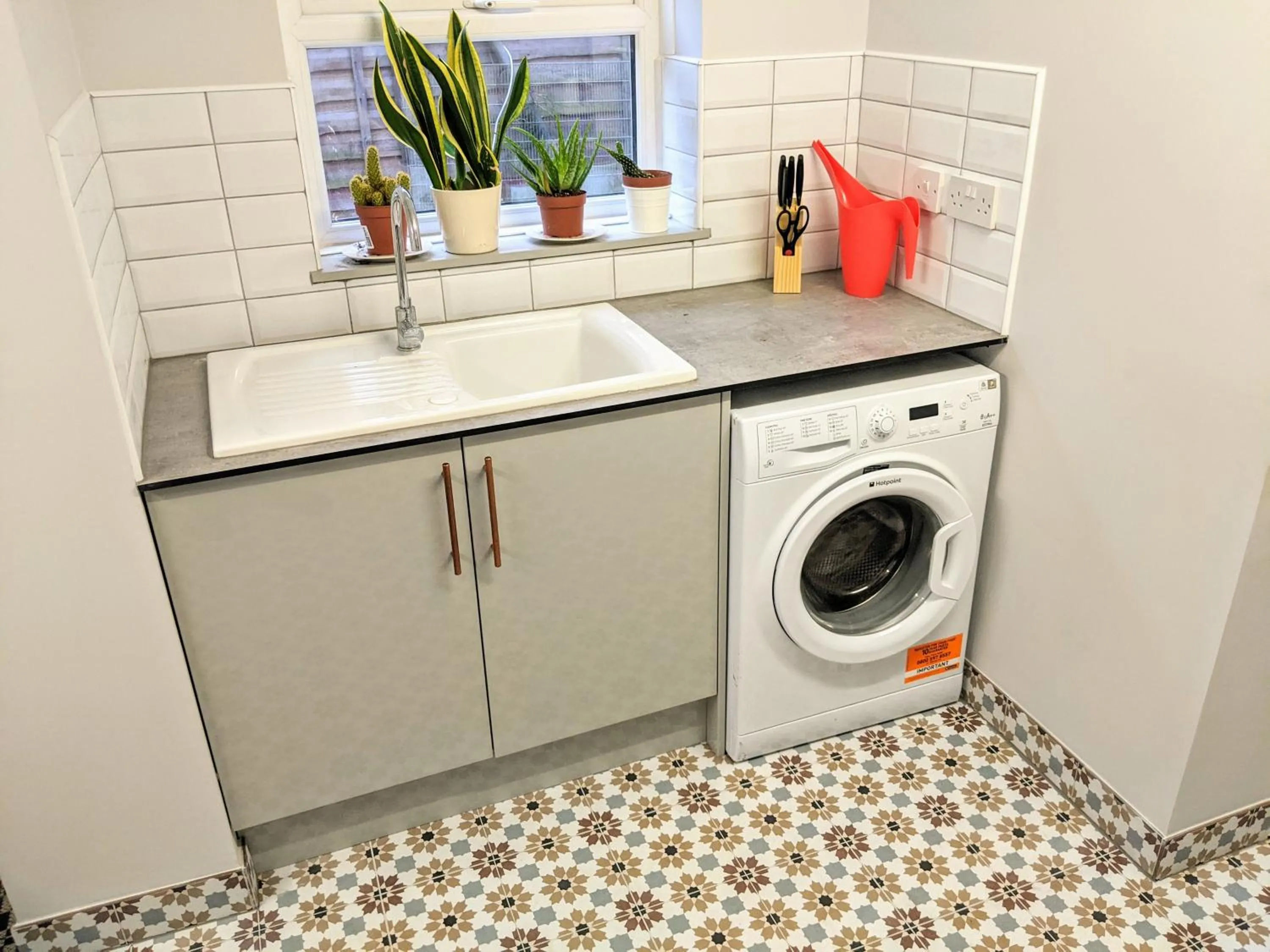 Kitchen or kitchenette in TopHome West Hampstead