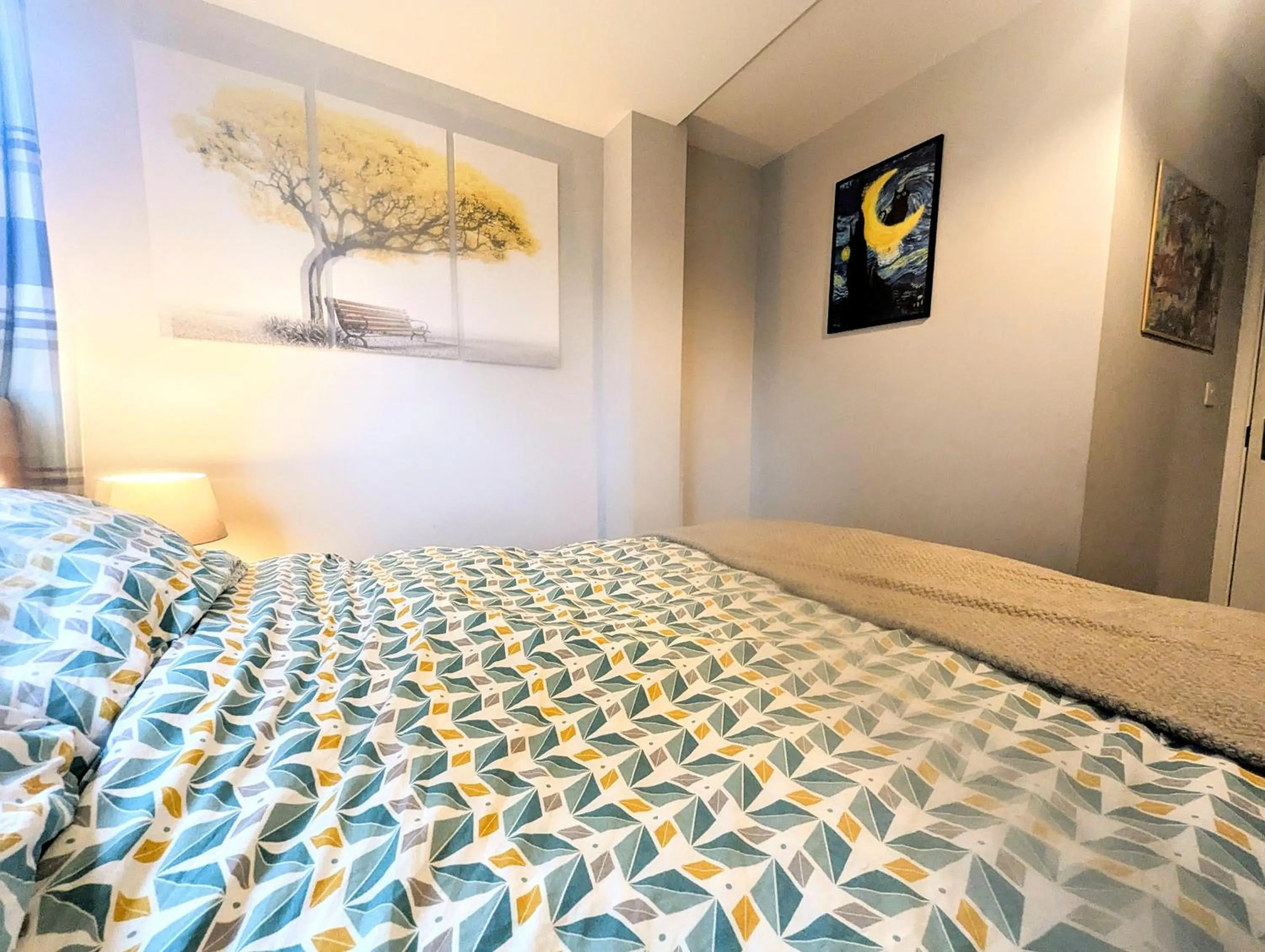 Bed in TopHome West Hampstead