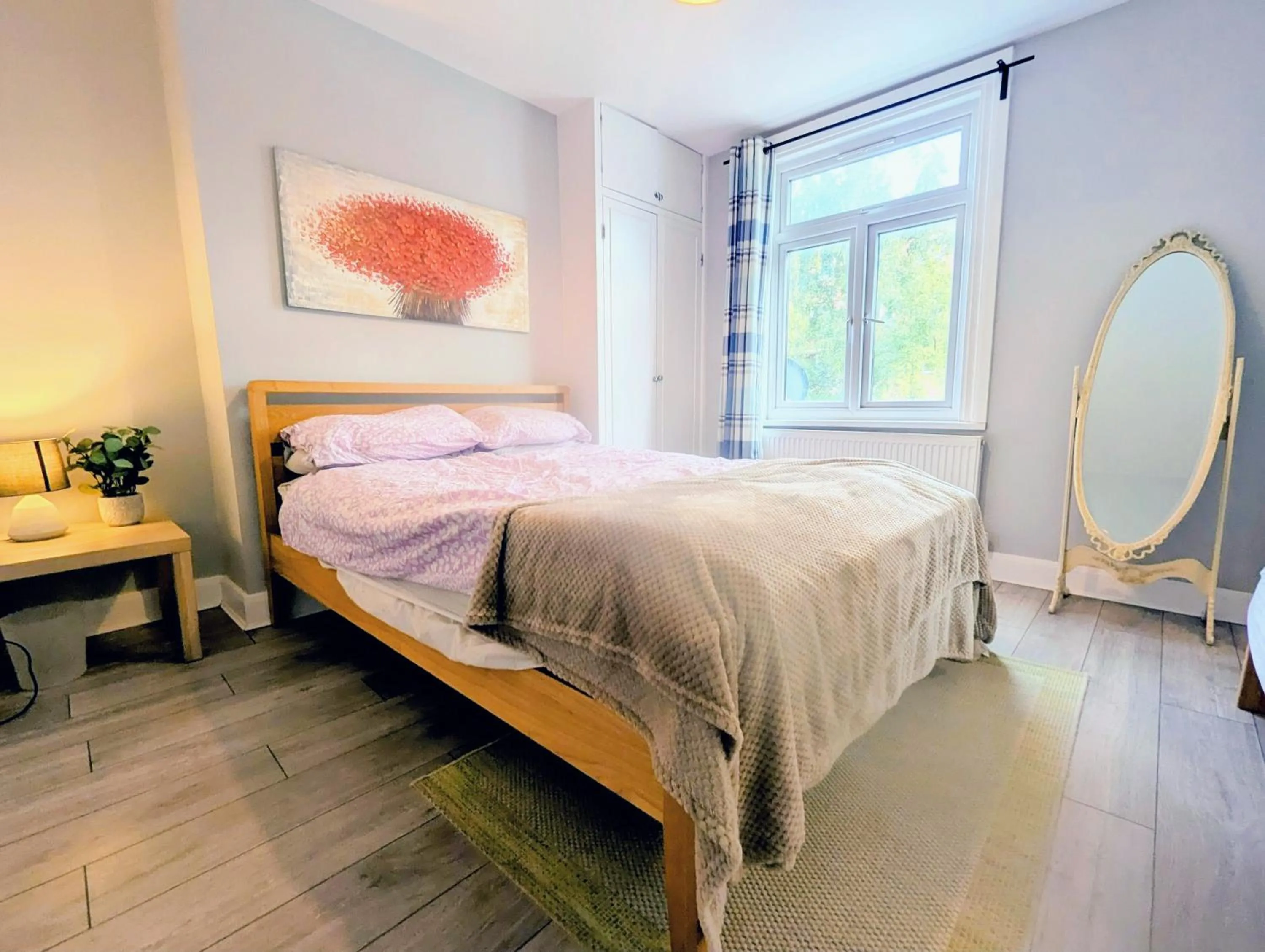 Bed in TopHome West Hampstead