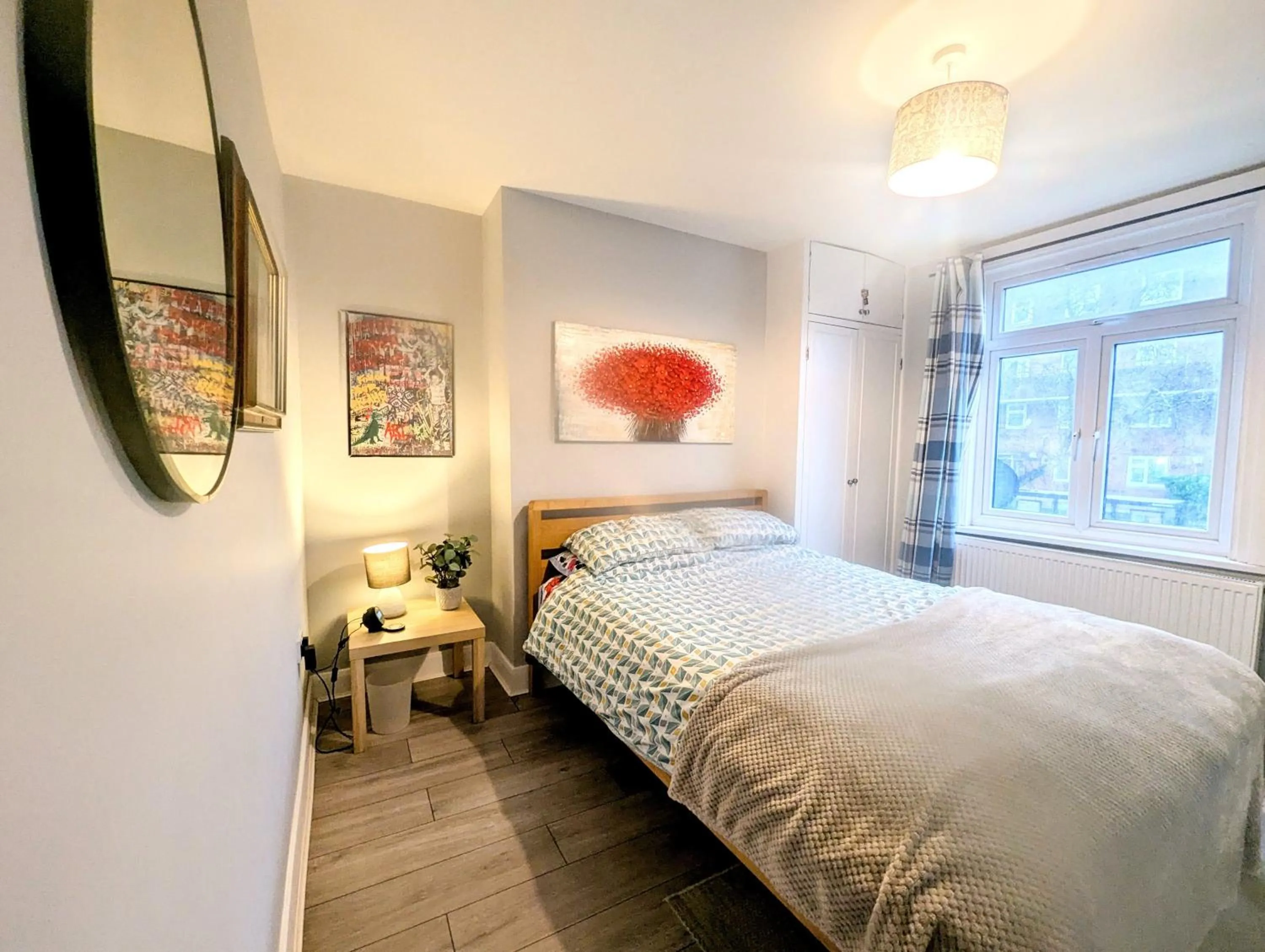 Bed in TopHome West Hampstead
