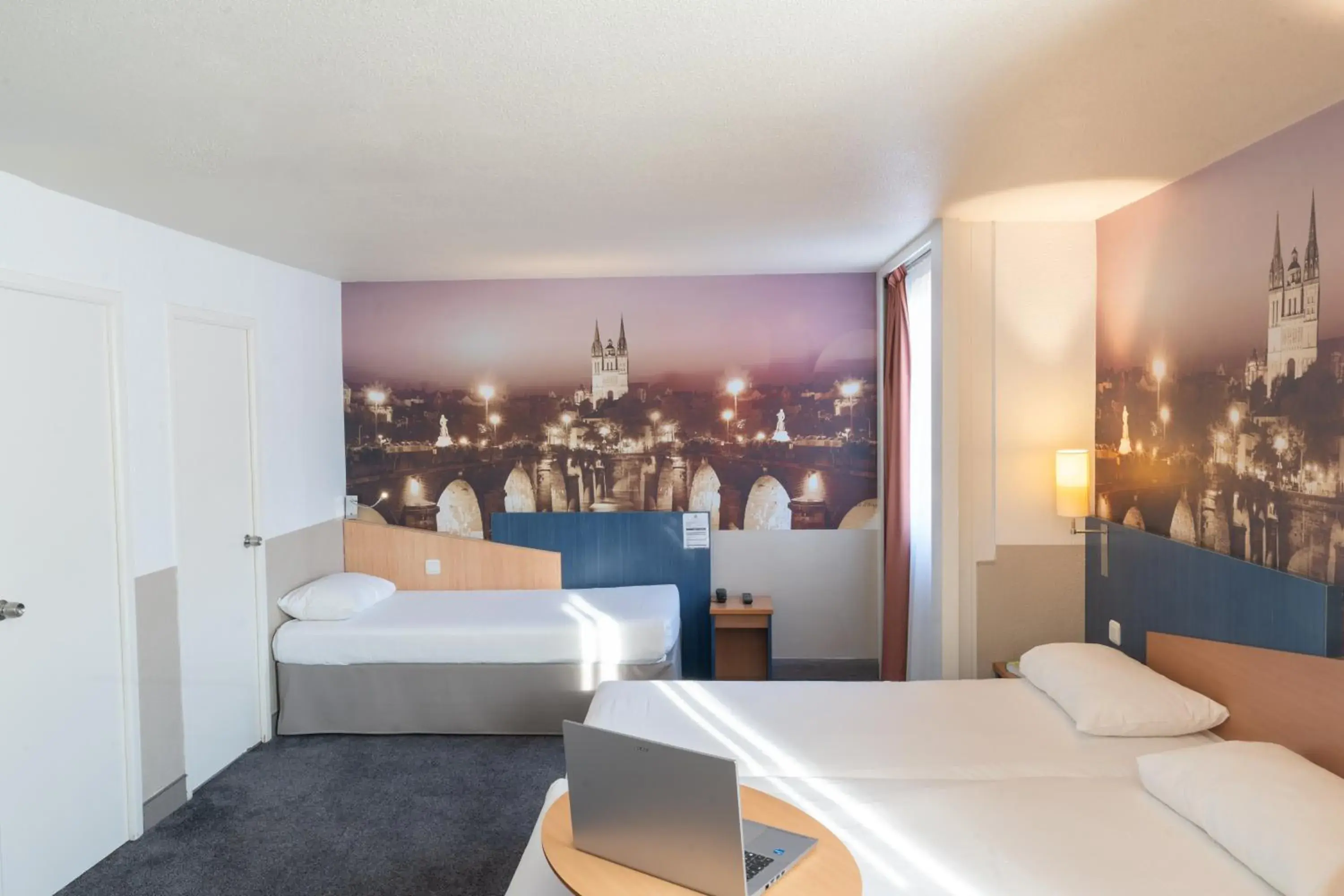 Photo of the whole room, Bed in ibis Styles Angers Centre Gare Photo of the whole room, Bed in ibis Styles Angers Centre Gare