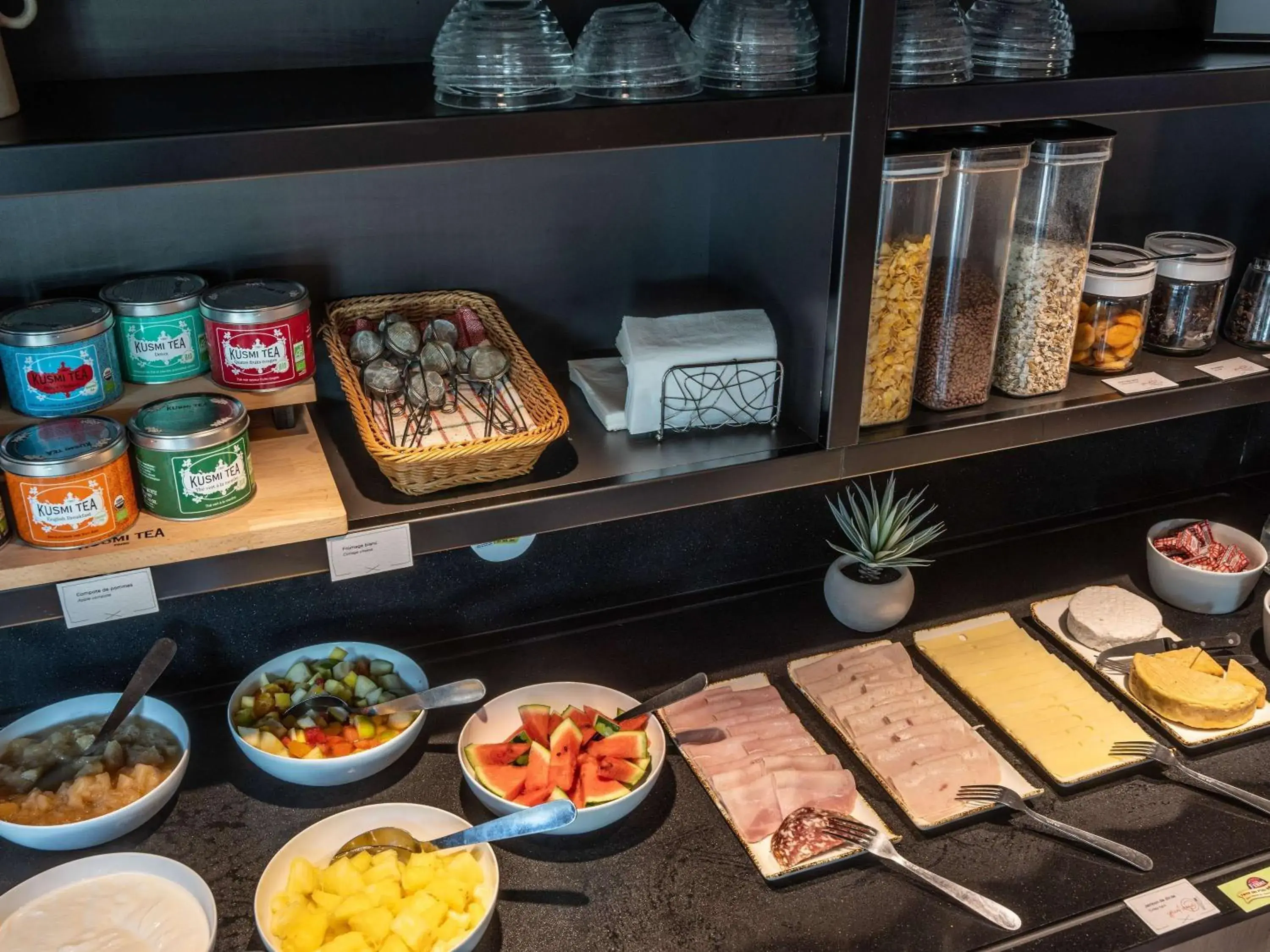 Breakfast in ibis Styles Angers Centre Gare Breakfast in ibis Styles Angers Centre Gare