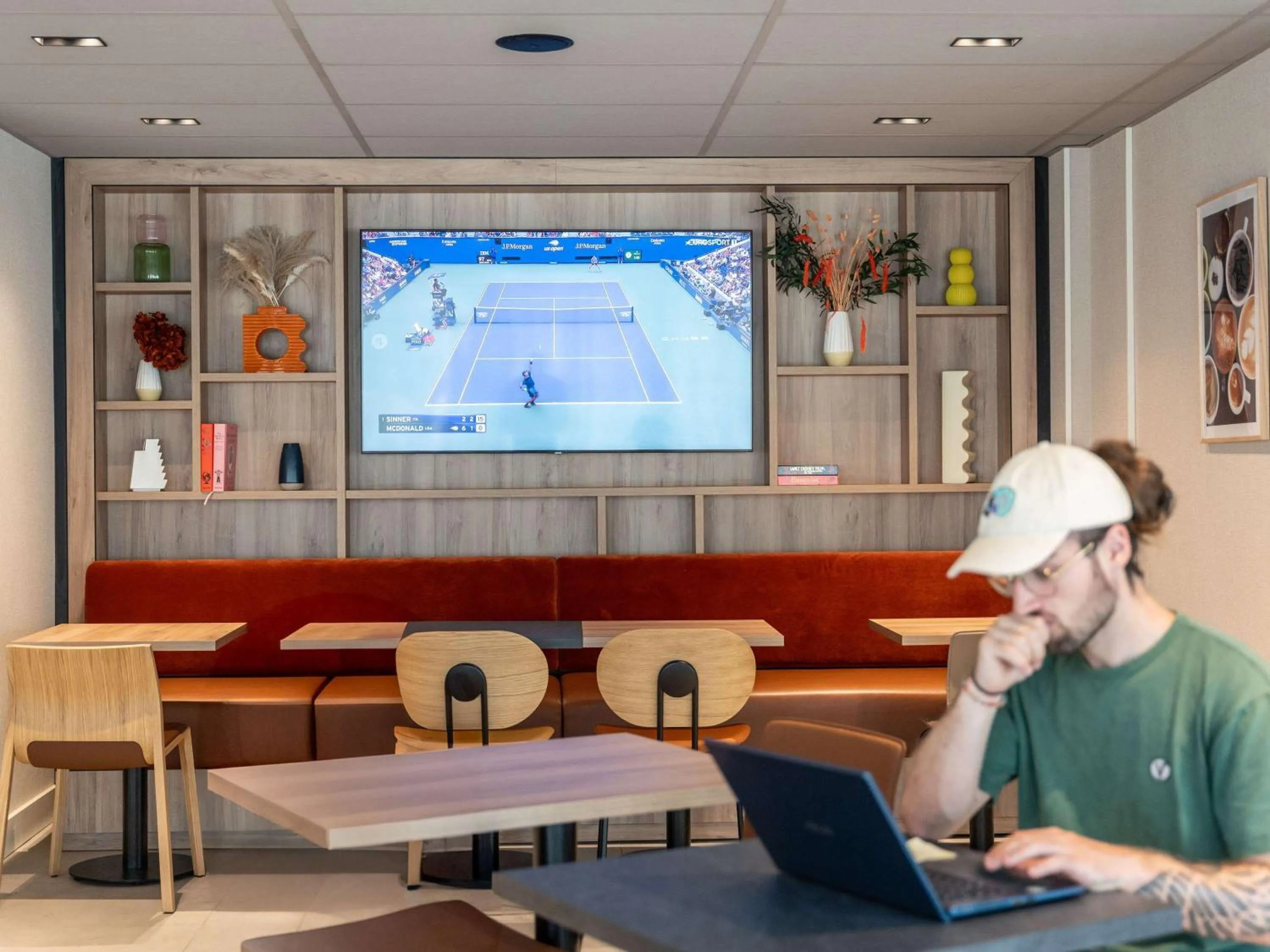 Breakfast in ibis Styles Angers Centre Gare