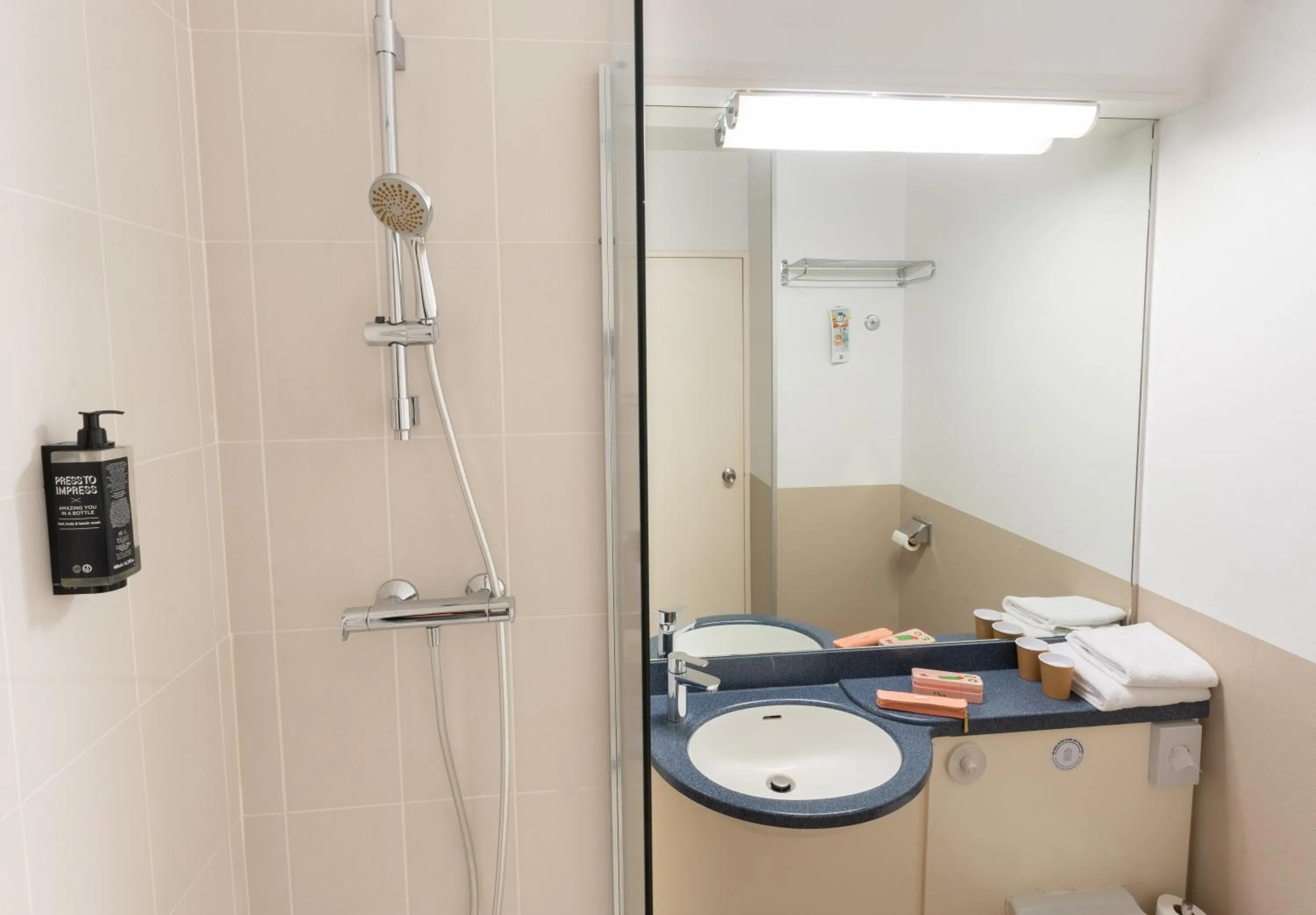 Shower in ibis Styles Angers Centre Gare