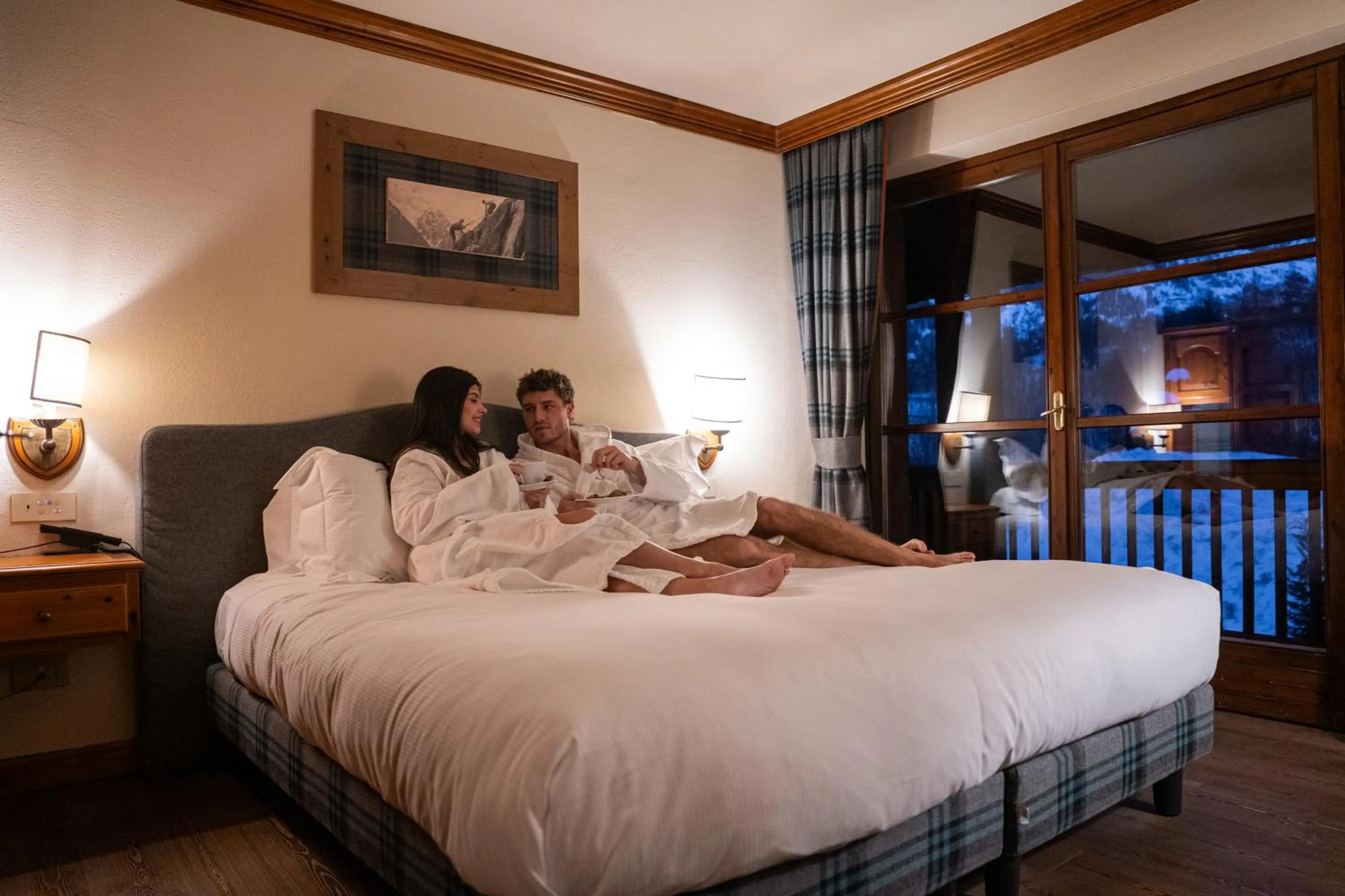 Bedroom, Bed in QC Hotel Monte Bianco