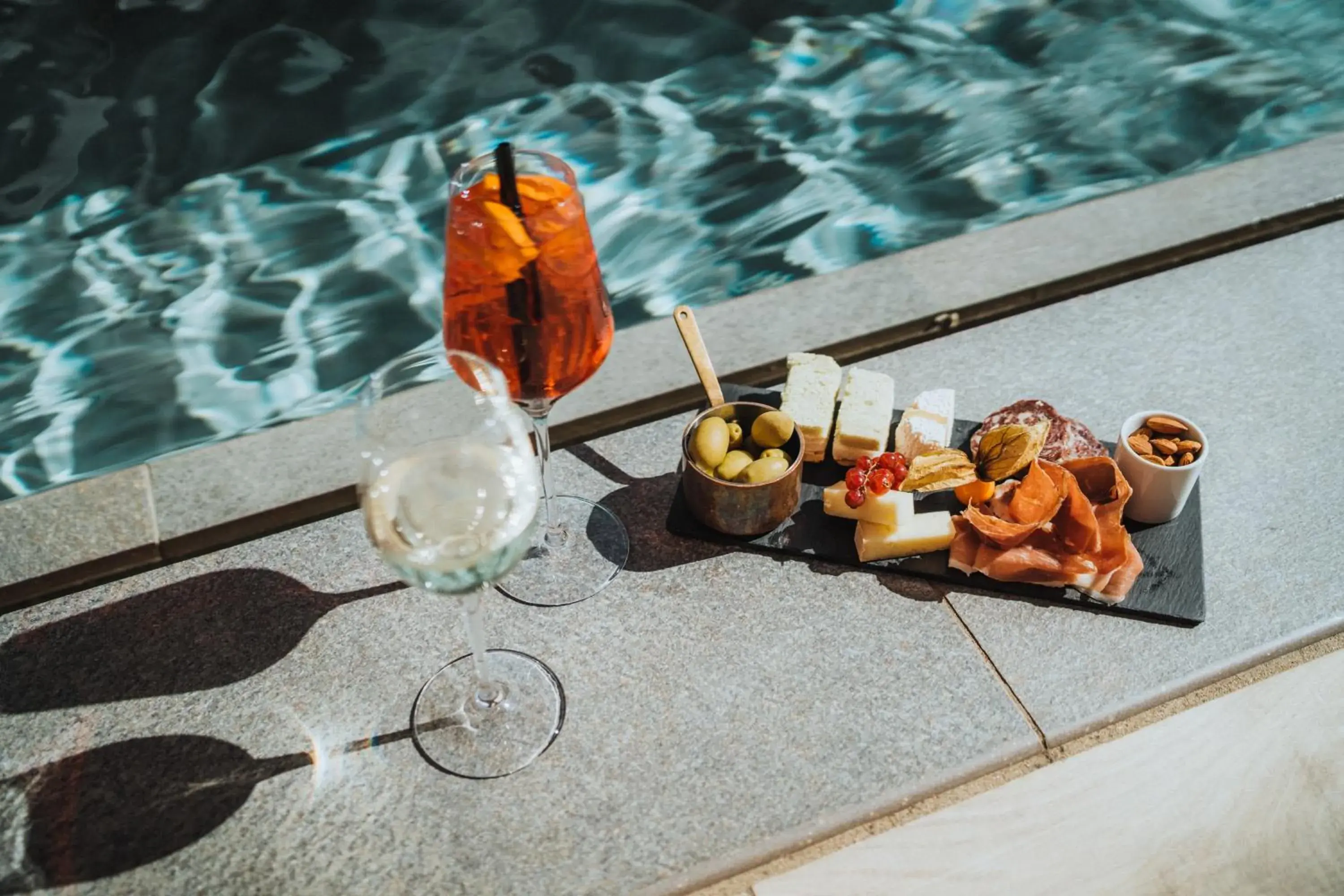 Food and drinks in QC Hotel Monte Bianco Food and drinks in QC Hotel Monte Bianco