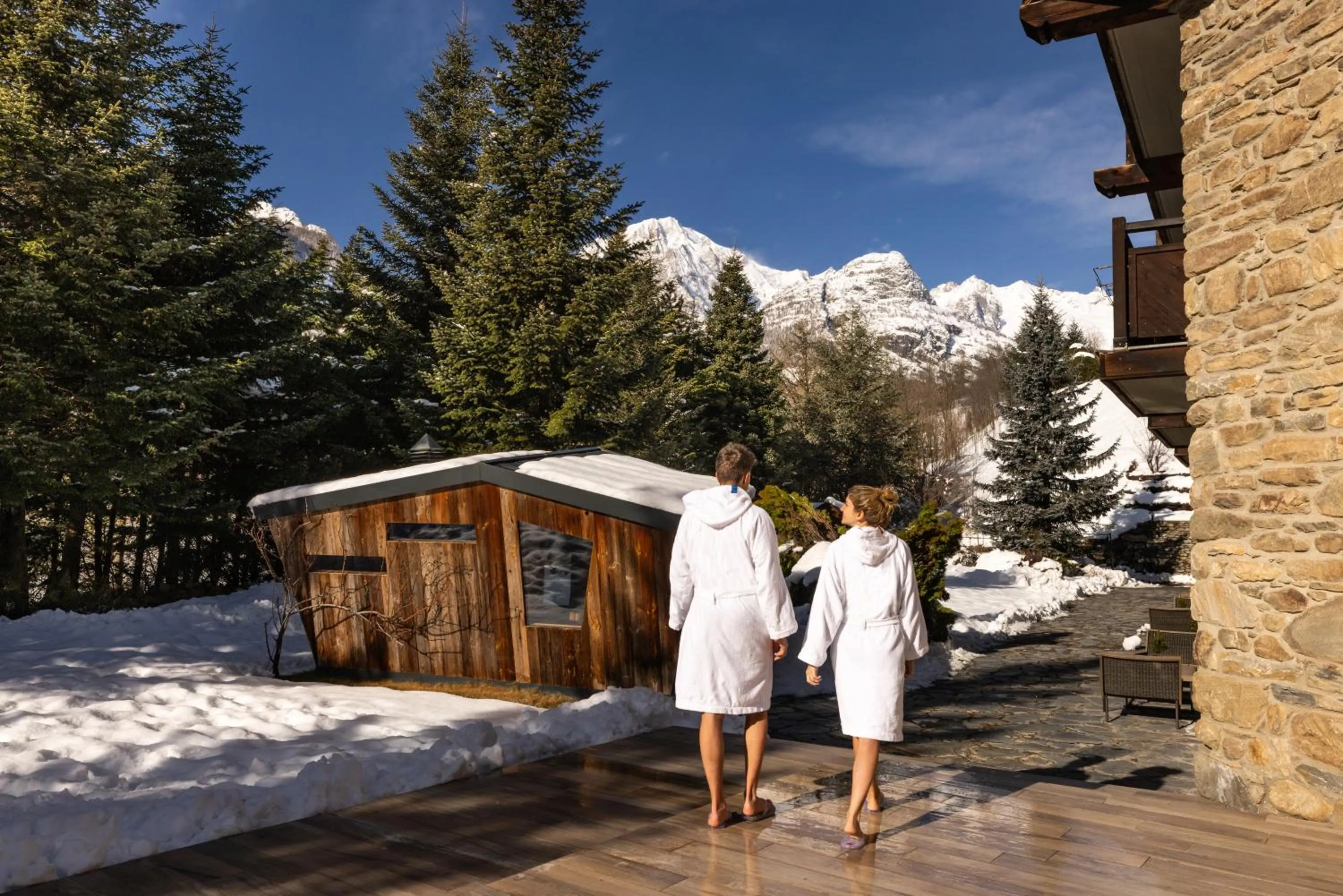 Garden in QC Hotel Monte Bianco