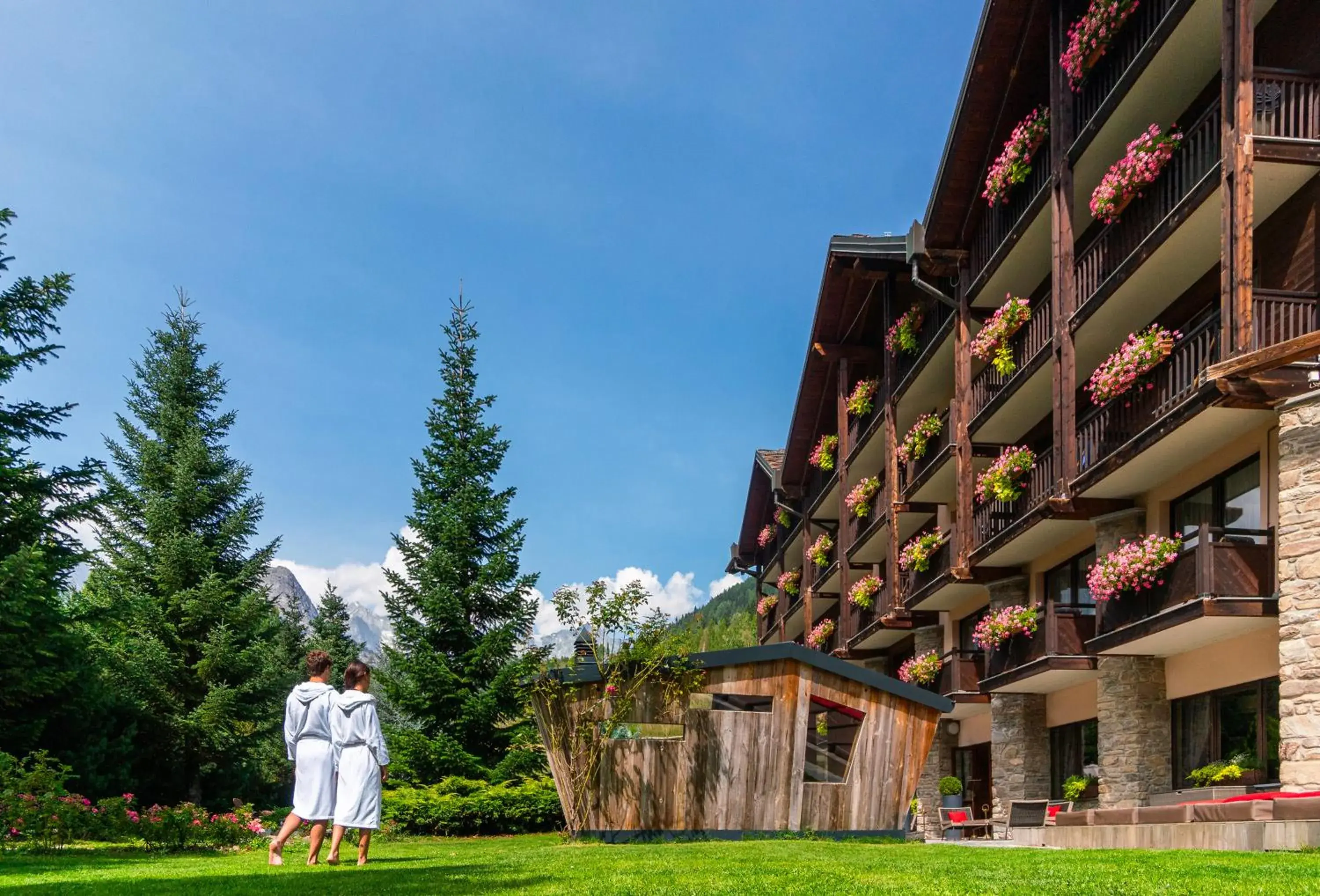 Property building in QC Hotel Monte Bianco Property building in QC Hotel Monte Bianco