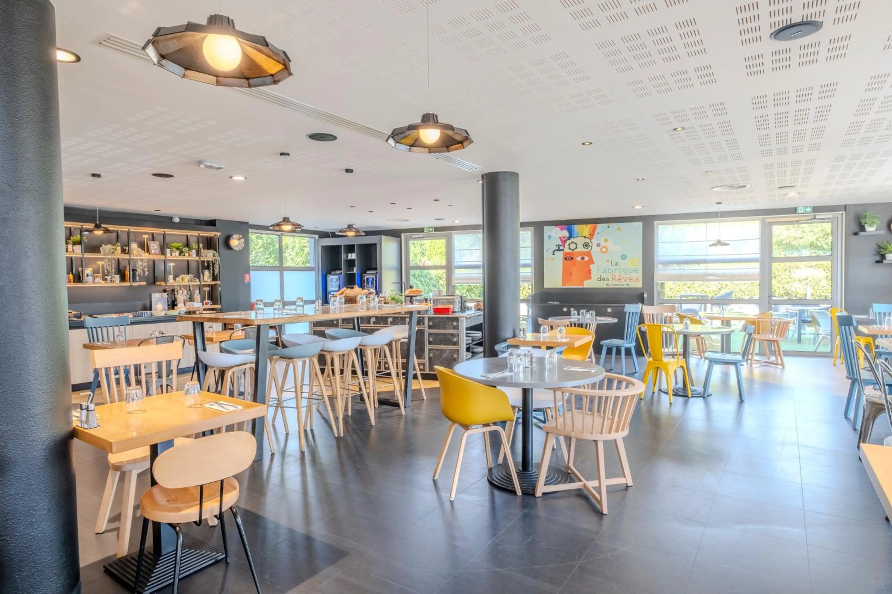 Restaurant/places to eat in Campanile Roissy - Aéroport CDG - Le Mesnil Amelot
