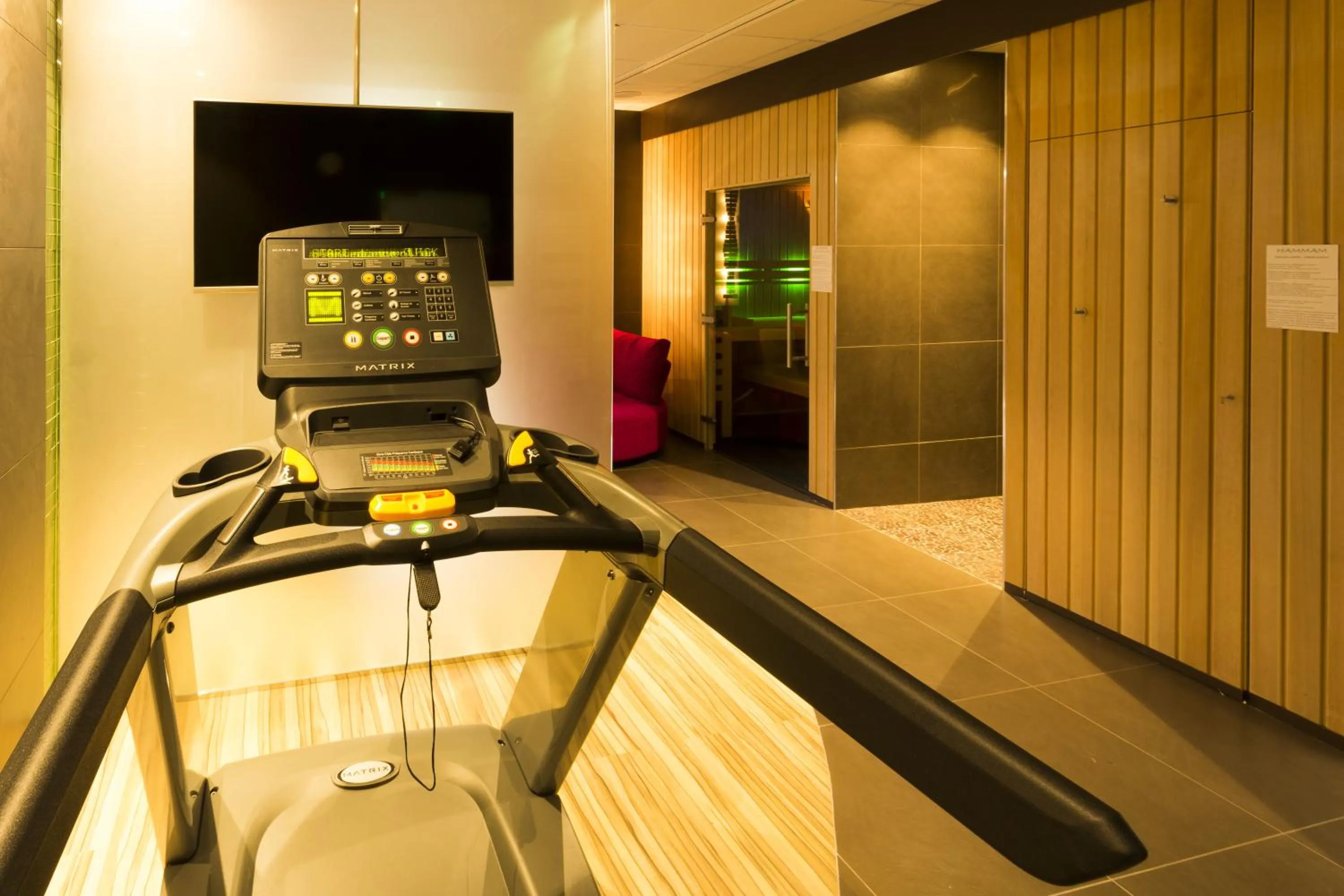 Spa and wellness centre/facilities in Campanile Roissy - Aéroport CDG - Le Mesnil Amelot