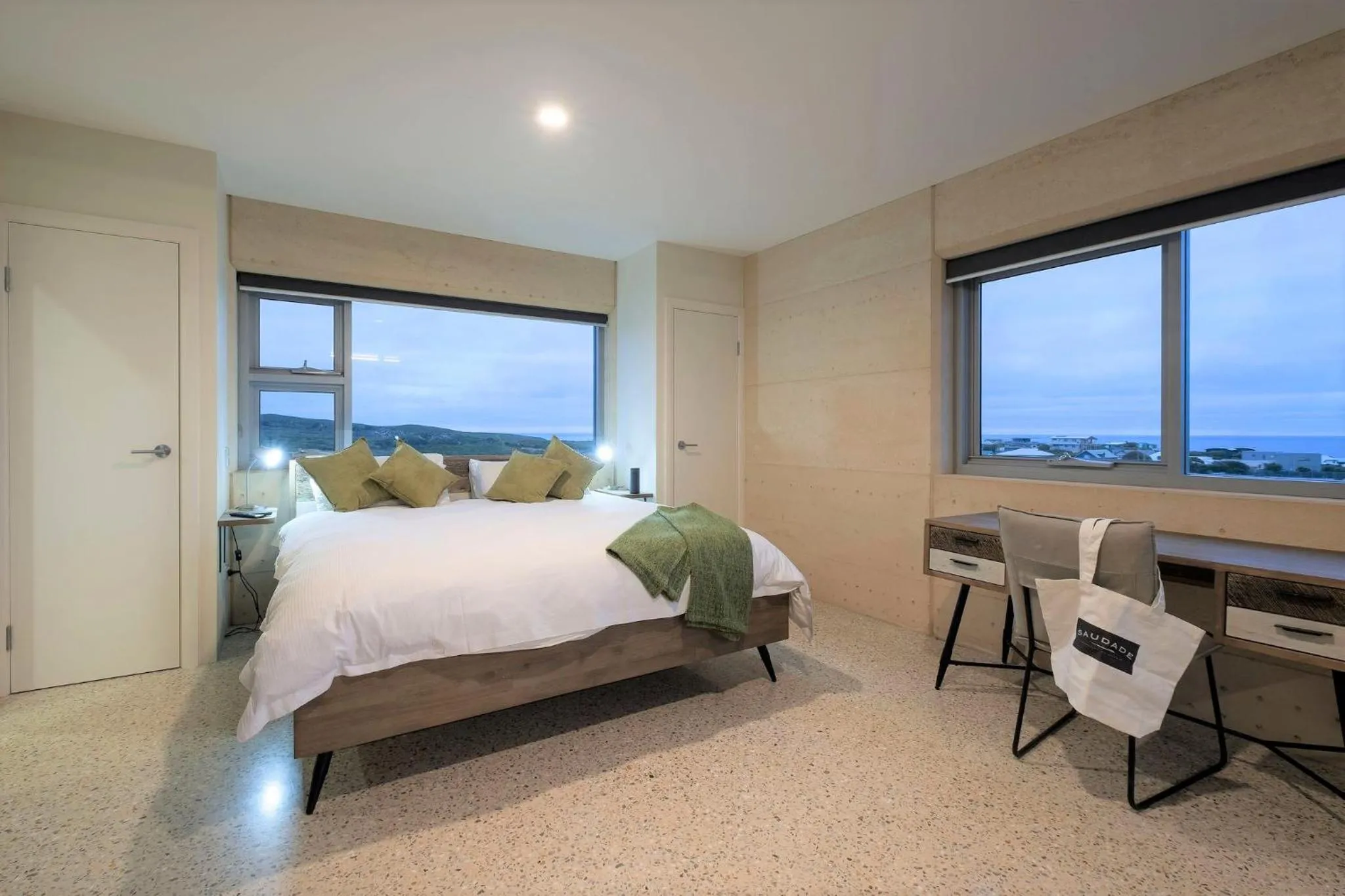 Photo of the whole room, Bed in Saudade Margaret River